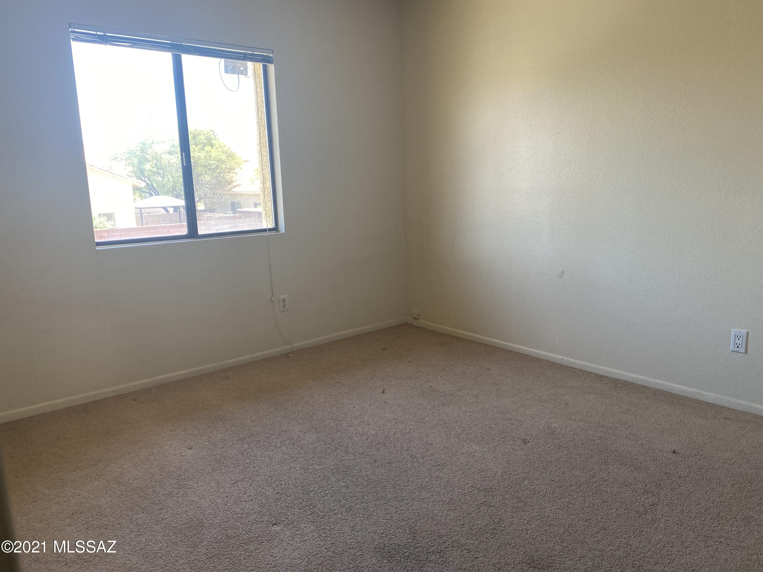 Woodland Place Condominiums (101-152, 201-252) - Residential