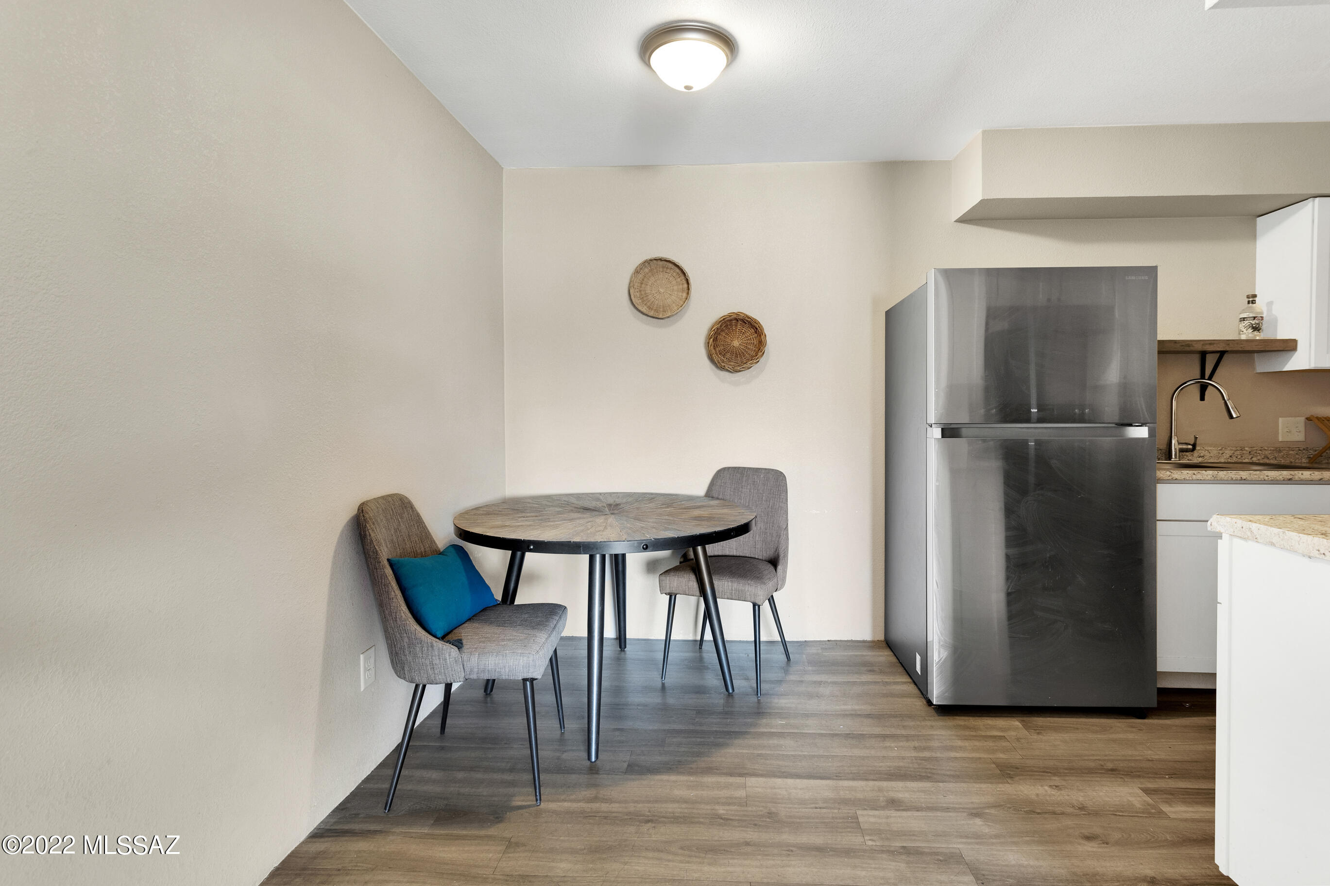 Barcelona Manor Condominiums - Residential