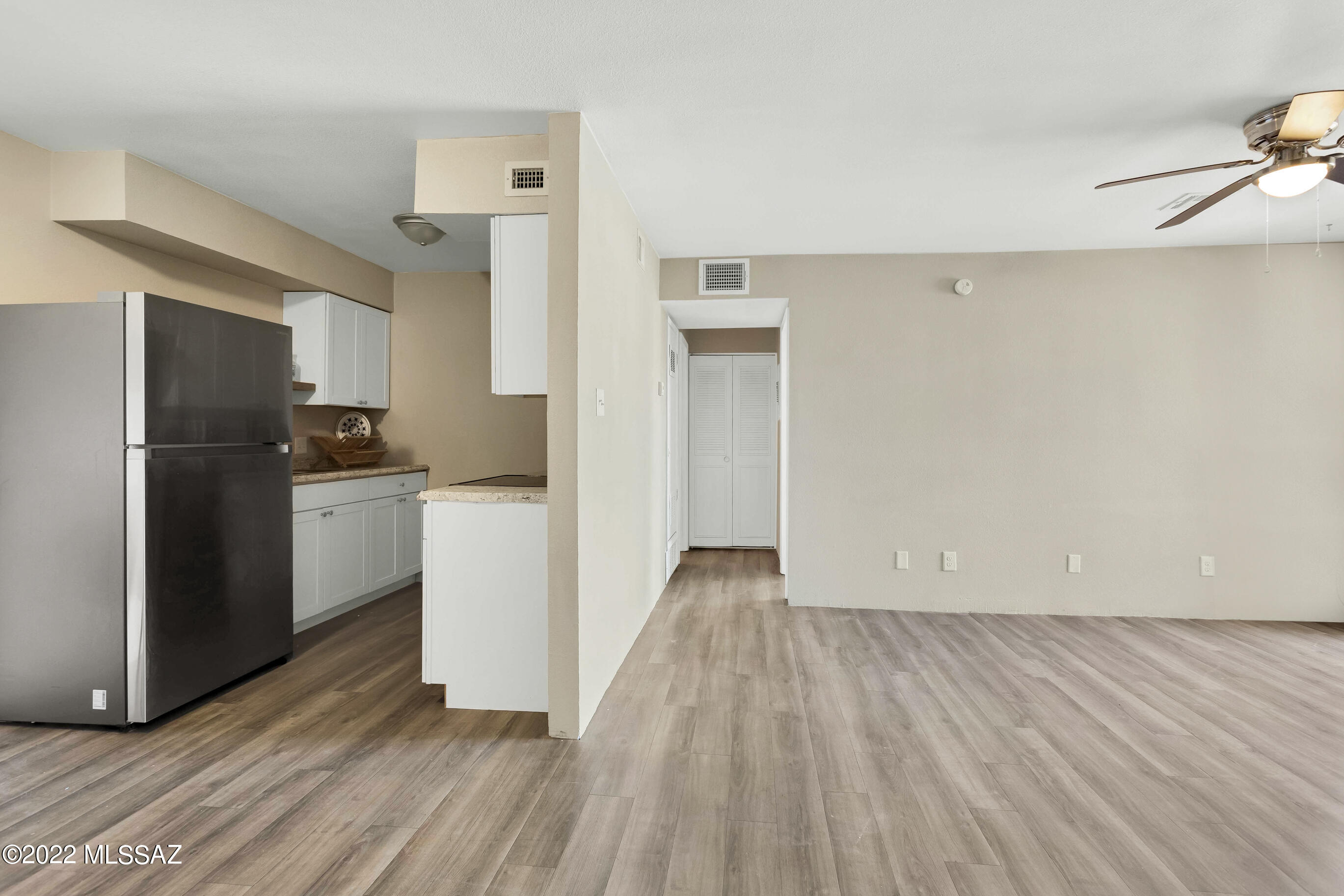 Barcelona Manor Condominiums - Residential