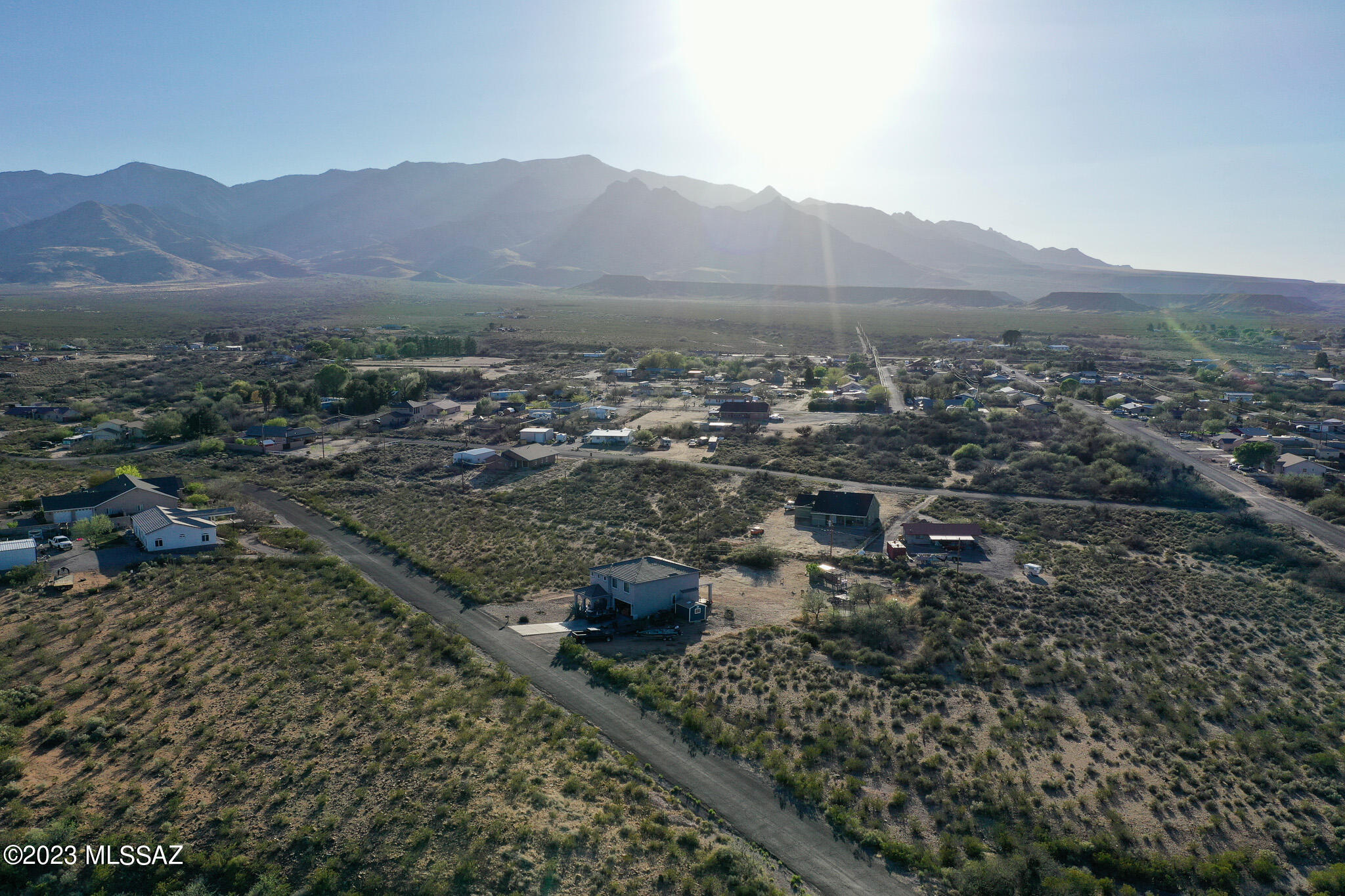 This vacant lot, located in Thunderbird Valley, just south of Safford,  is the perfect canvas to build your dream home, with stunning views of Mt Graham, paved streets, and just minutes to town! Septic needed and other utilities readily available!