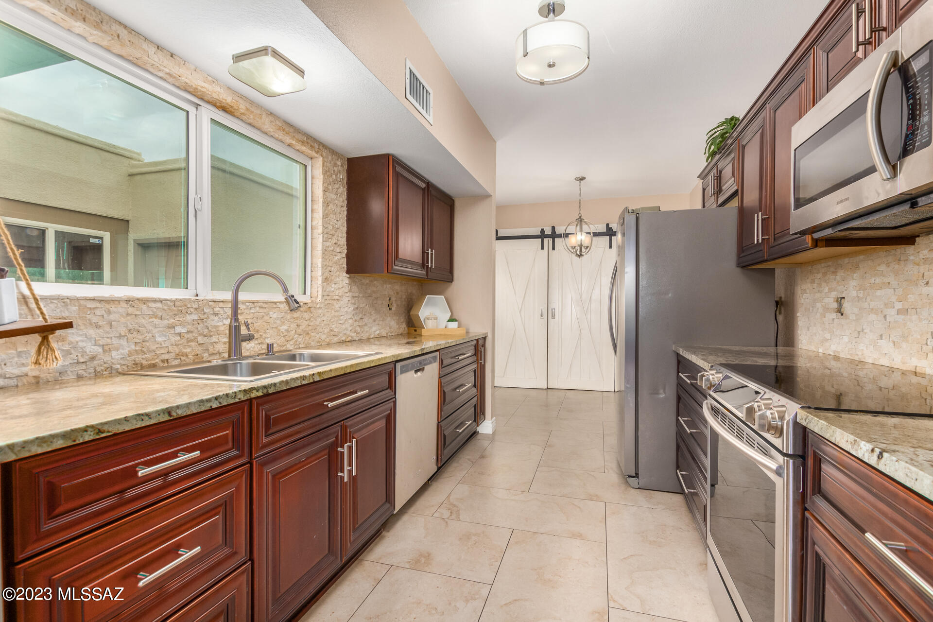 El Dorado Townhomes - Residential