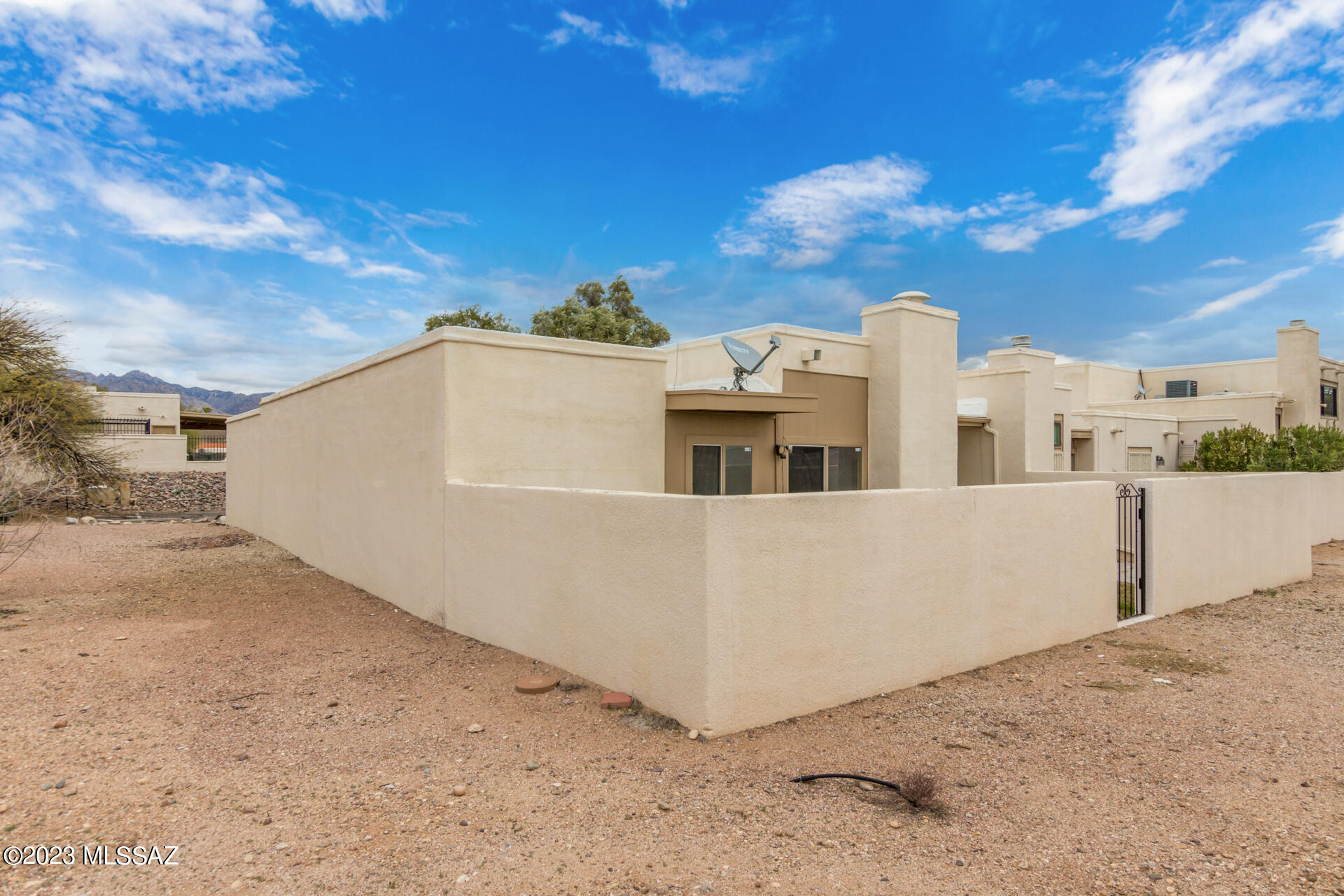 El Dorado Townhomes - Residential