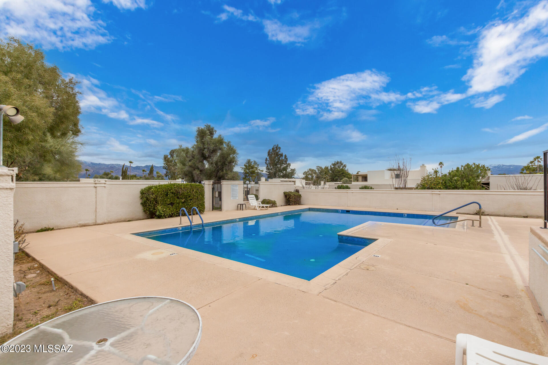 El Dorado Townhomes - Residential