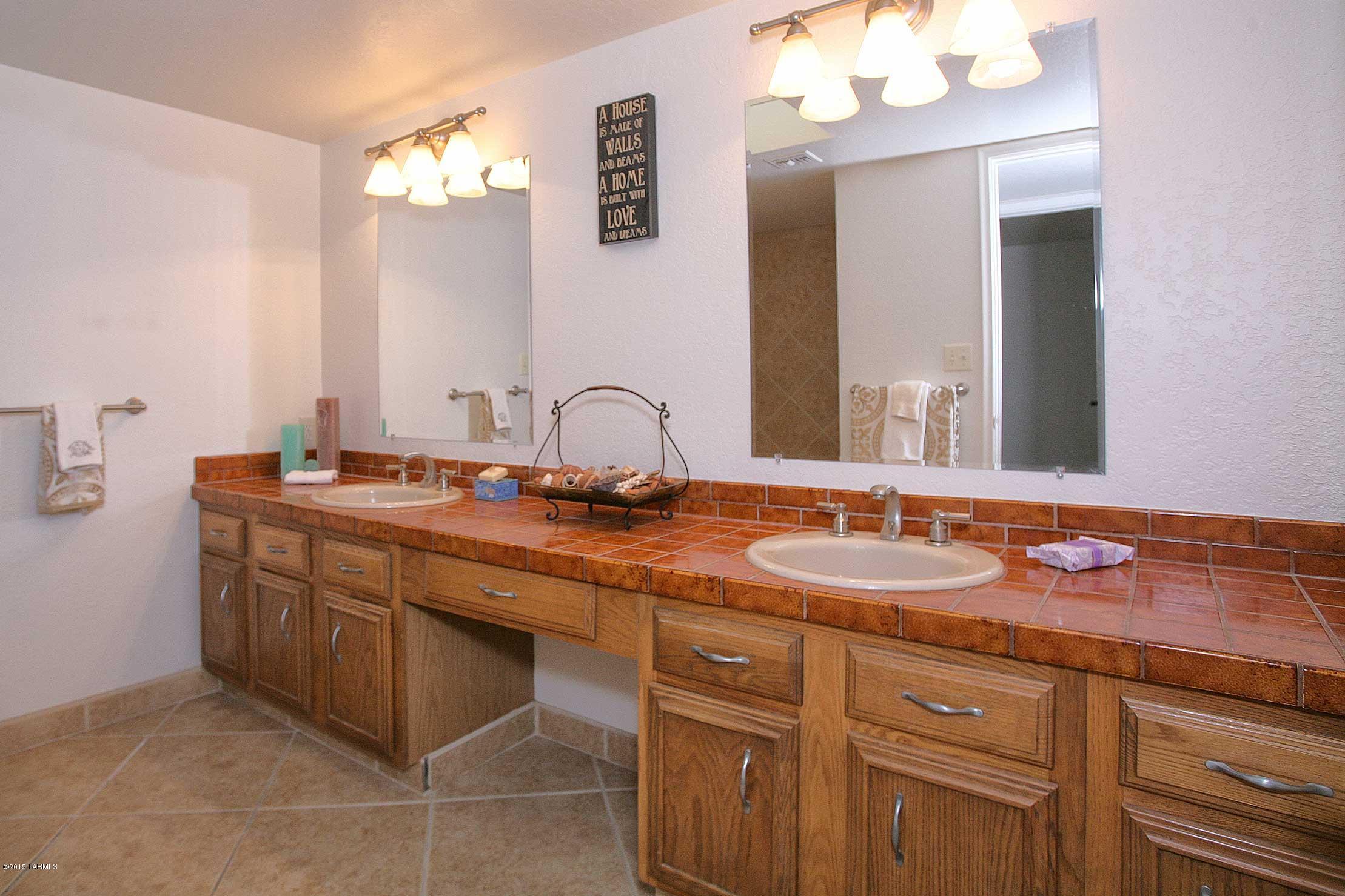 Catalina Foothills Est 8 - Residential