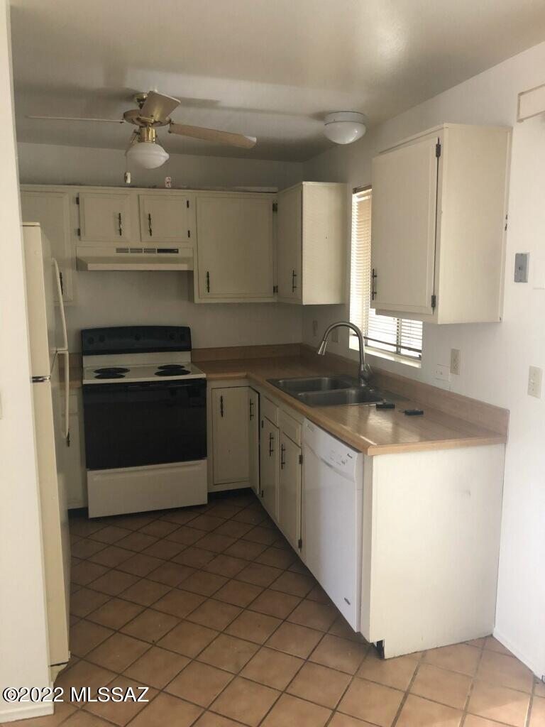 Summit Park Twnhss (1-110) - Residential