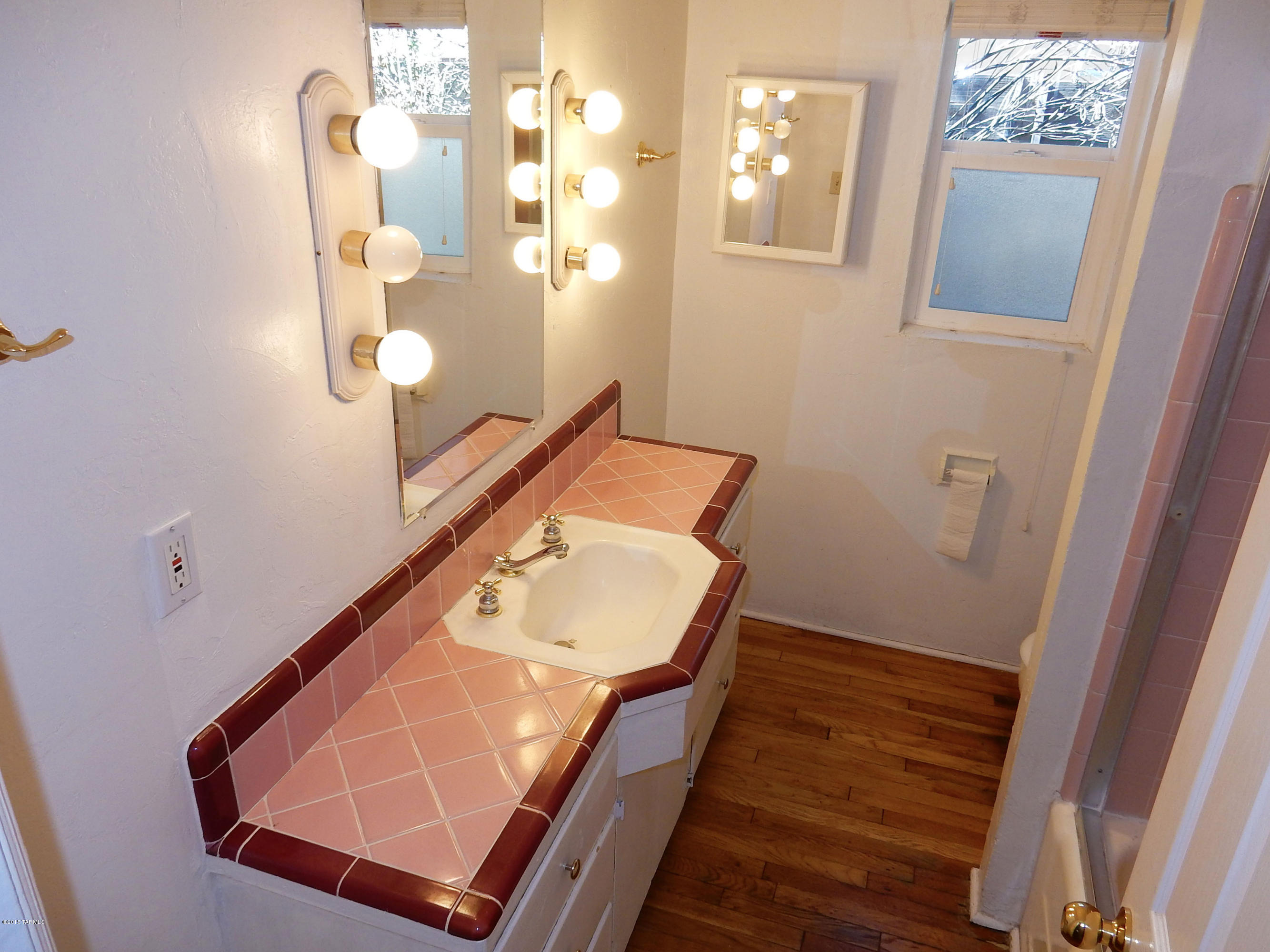 Olsens Addition - Residential Lease