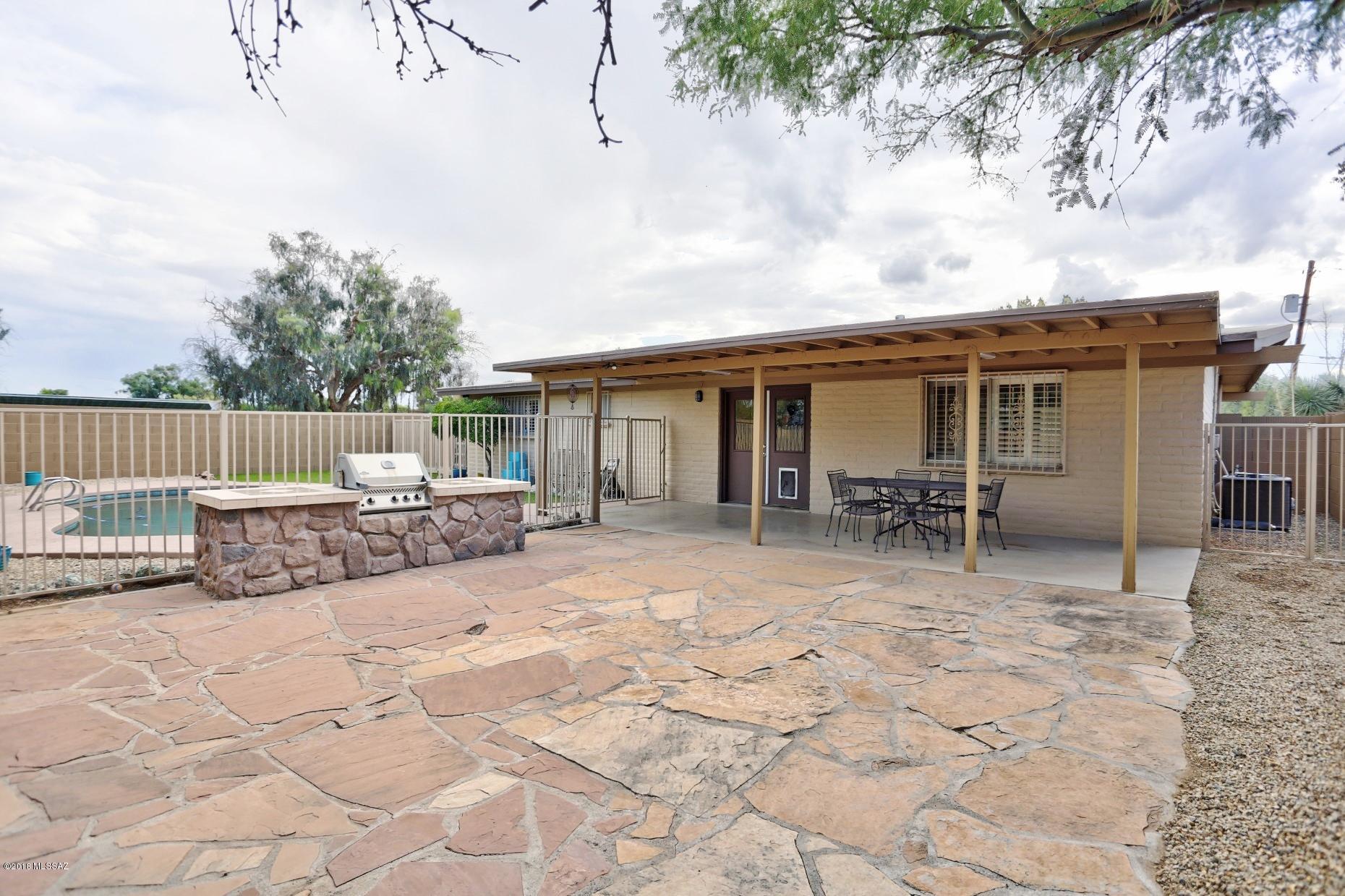 Campbell Ave. Acres - Residential