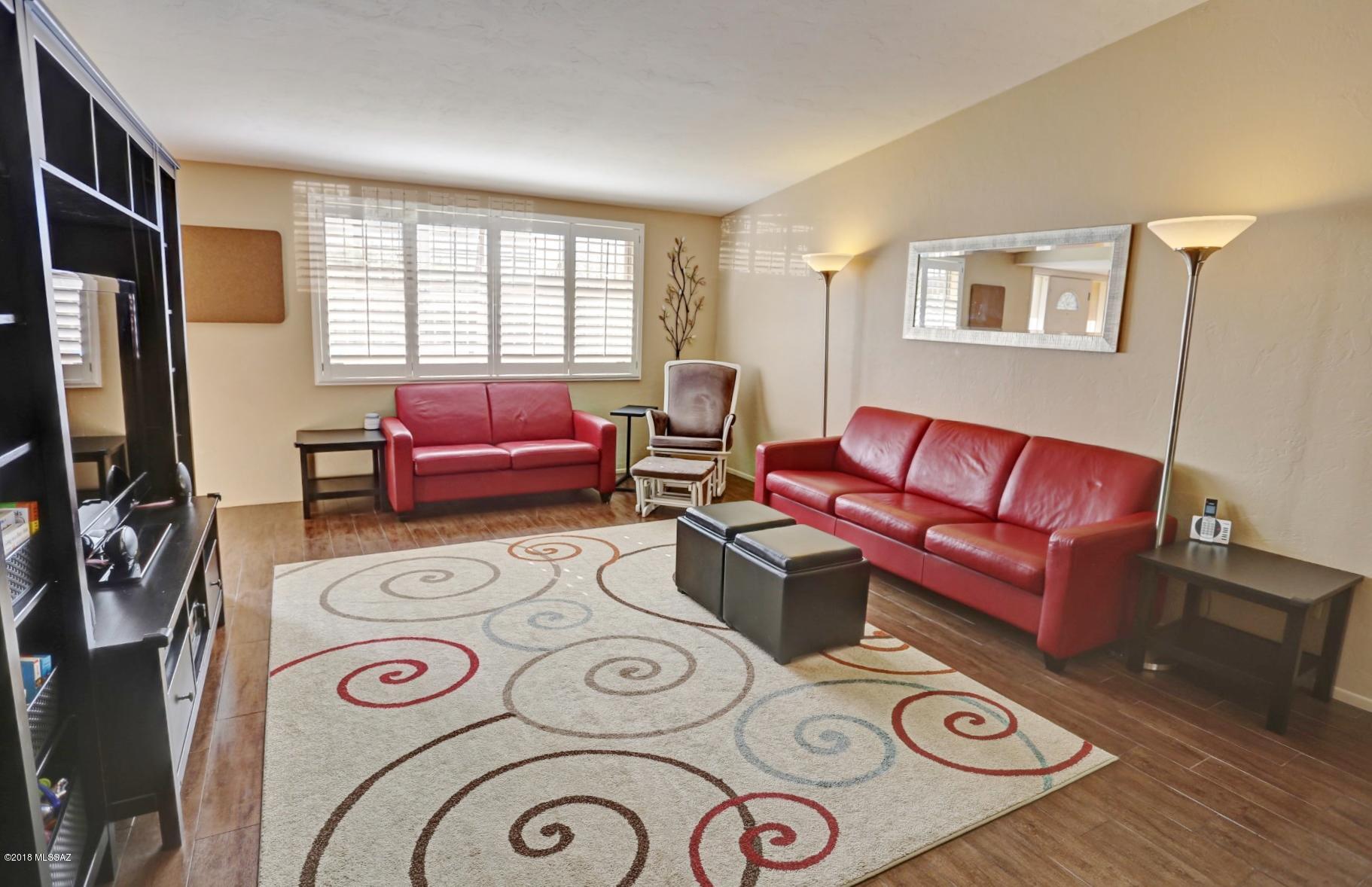 Campbell Ave. Acres - Residential