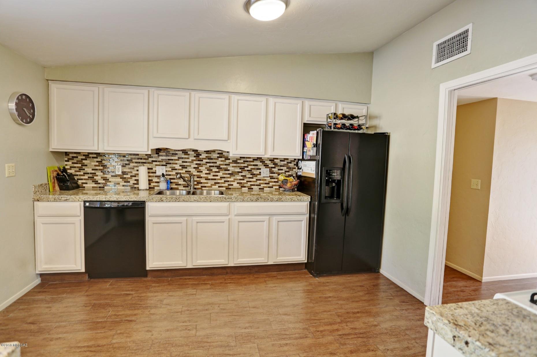 Campbell Ave. Acres - Residential