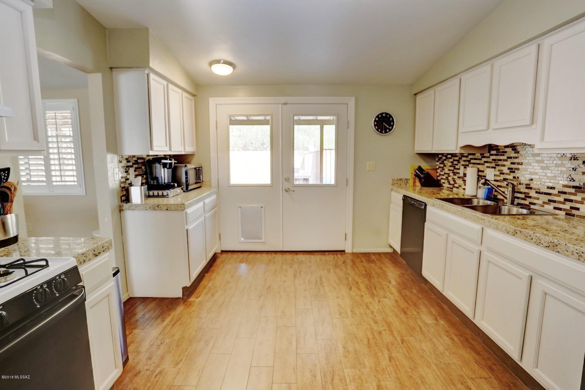 Campbell Ave. Acres - Residential