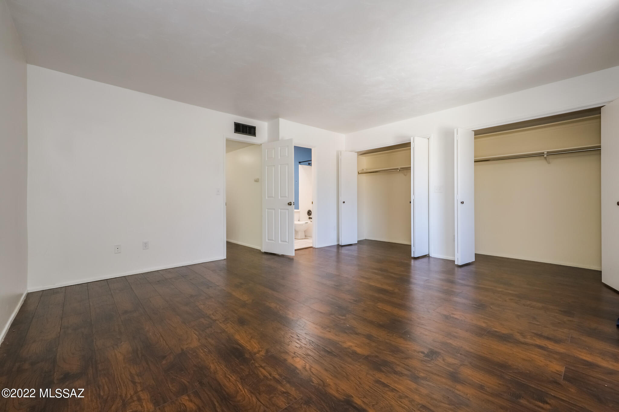 Eastern Hills Townhouses (1-25) - Residential