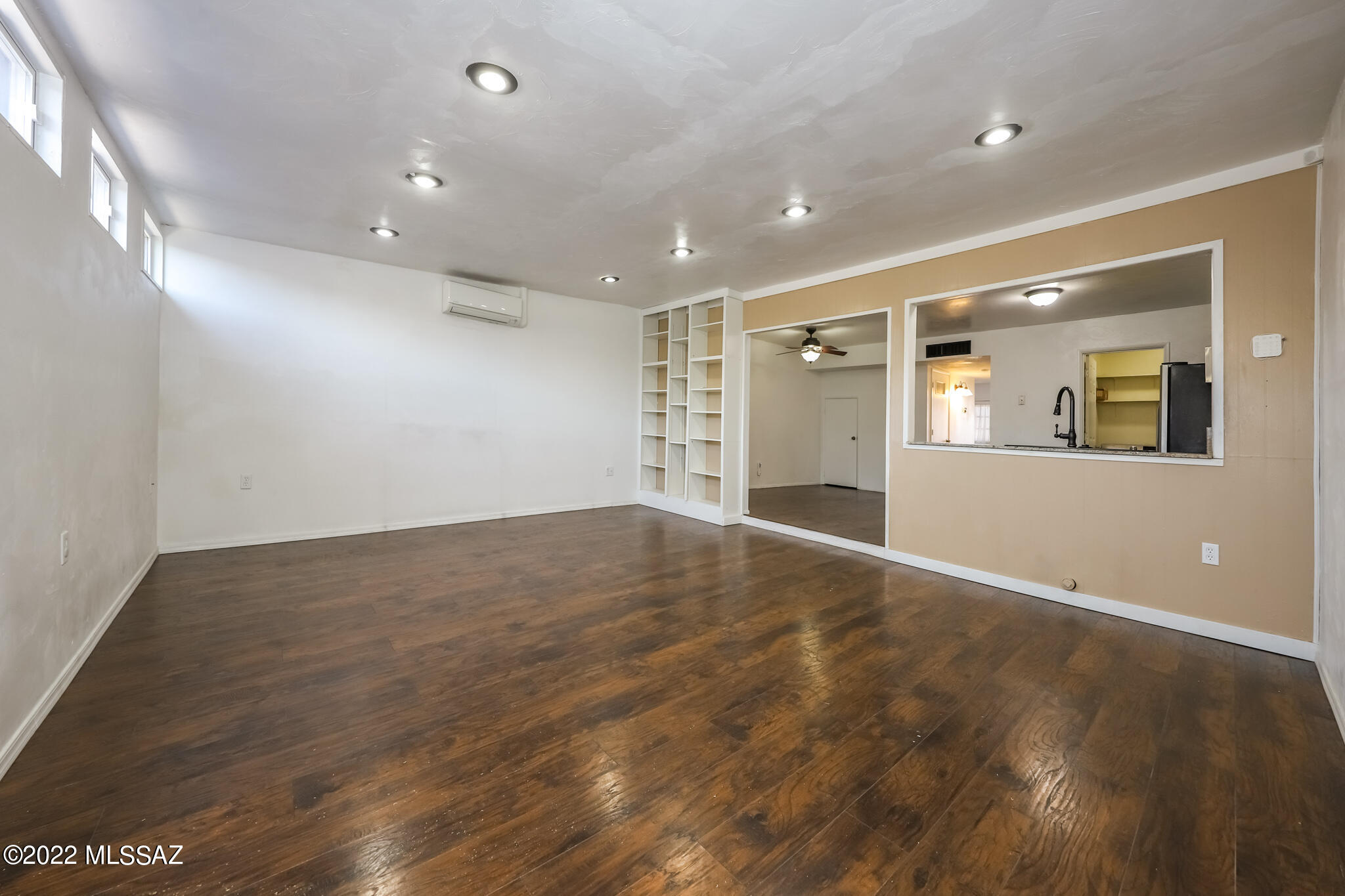 Eastern Hills Townhouses (1-25) - Residential