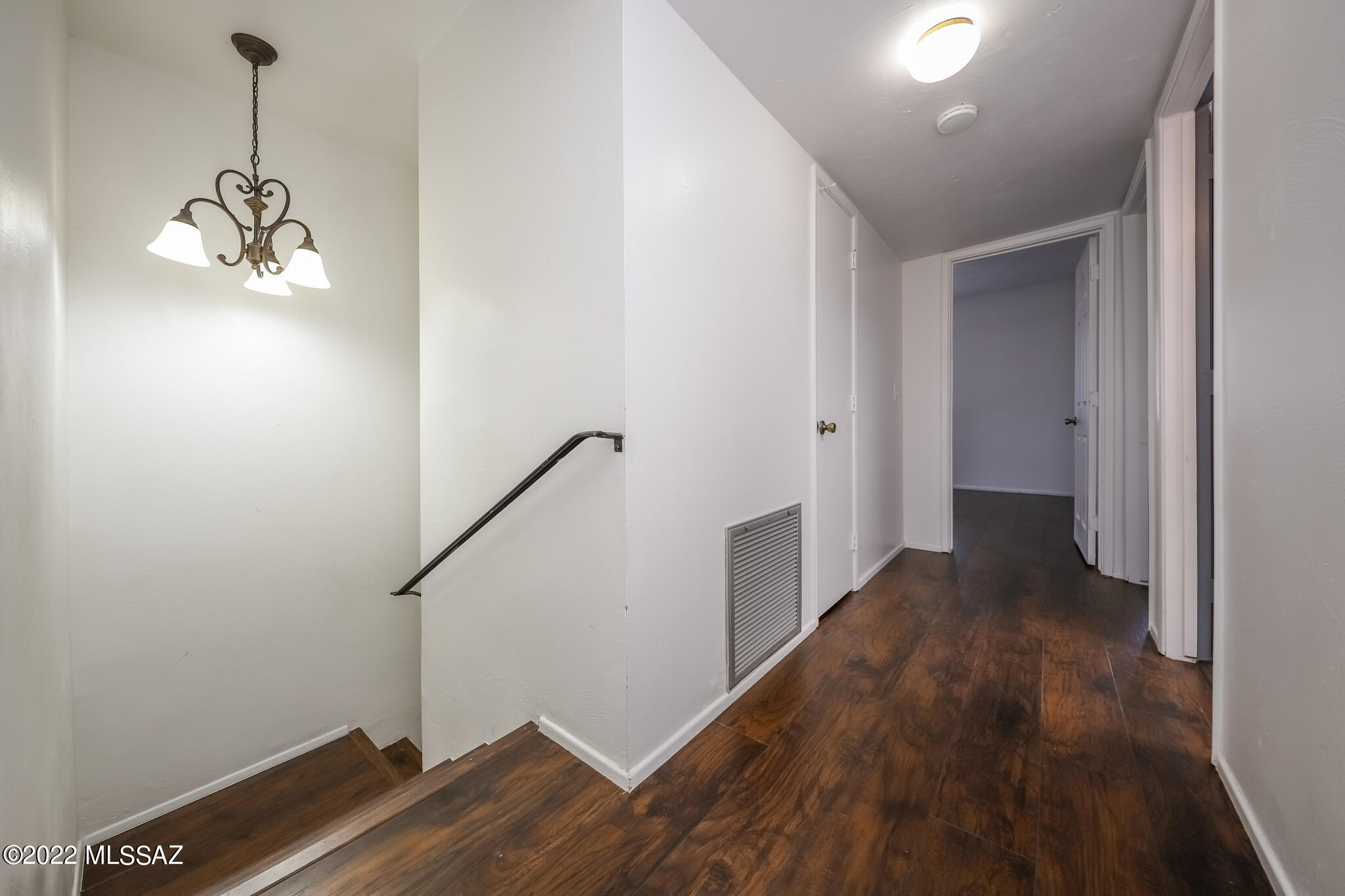 Eastern Hills Townhouses (1-25) - Residential