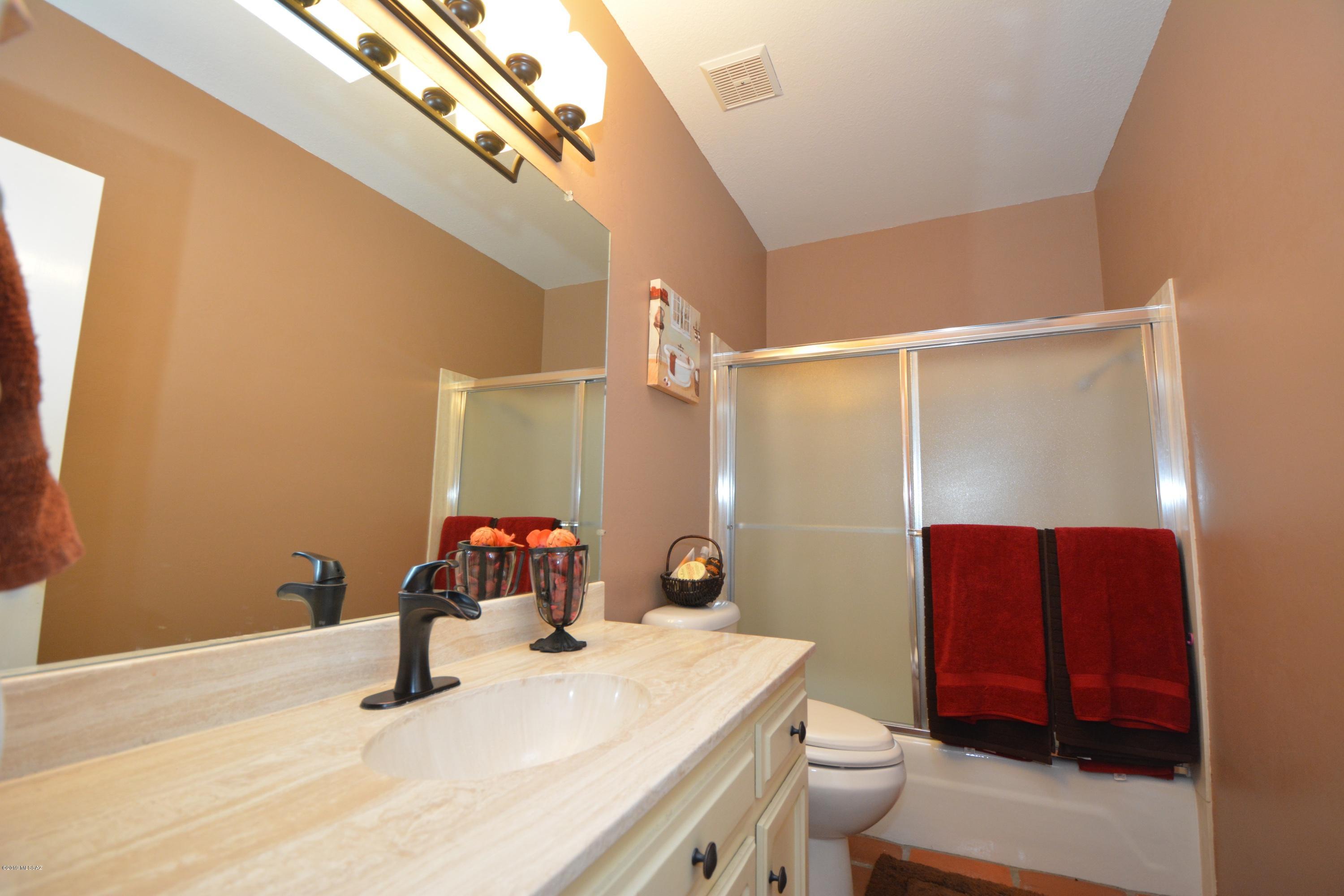 Oro Valley Townhouses (47-52, 58-91) - Residential