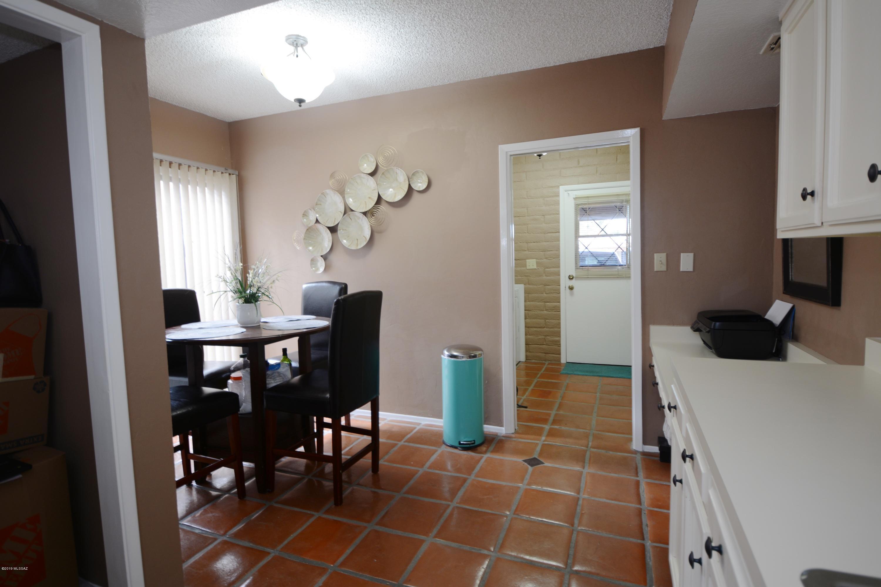 Oro Valley Townhouses (47-52, 58-91) - Residential