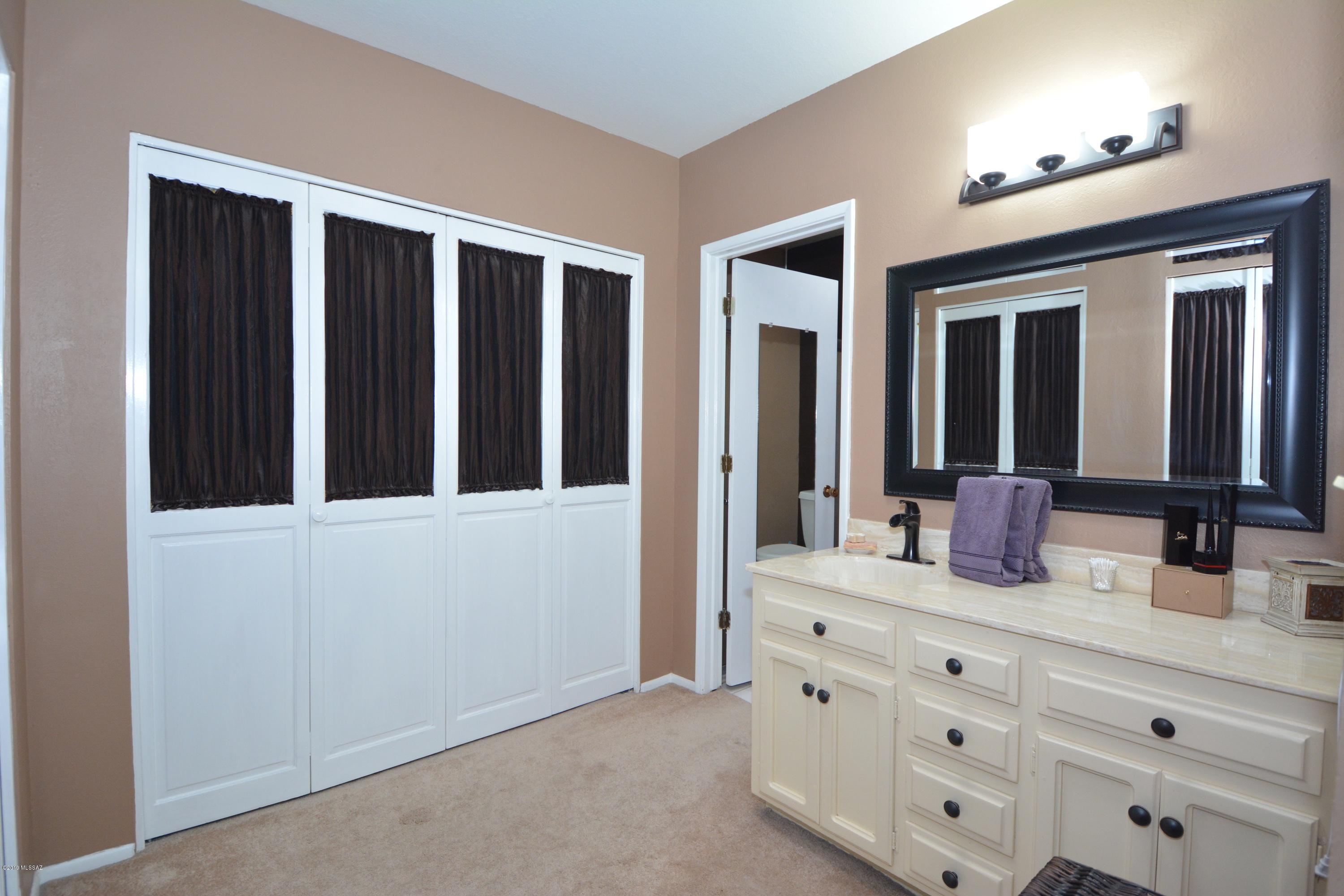 Oro Valley Townhouses (47-52, 58-91) - Residential