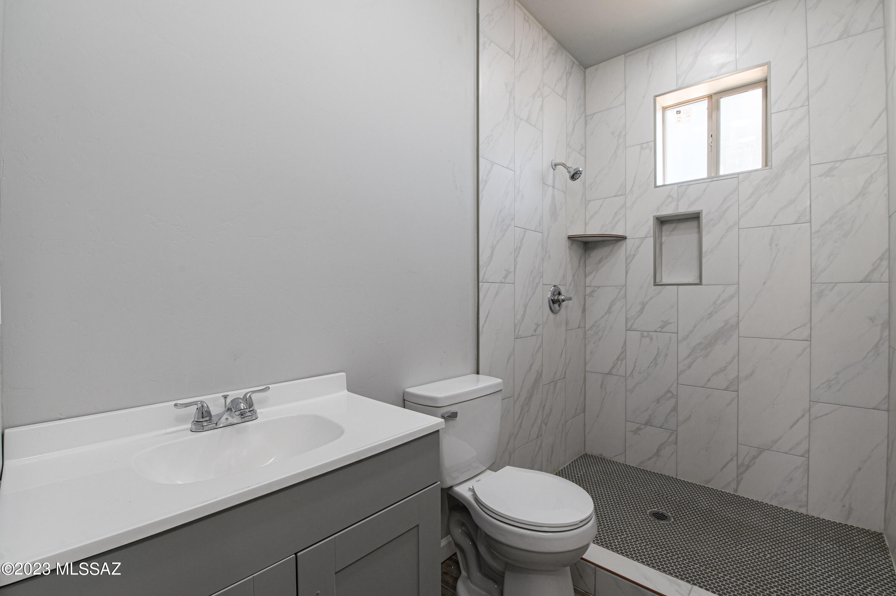 New Tucson Unit NO. 4 (1-203) - Residential
