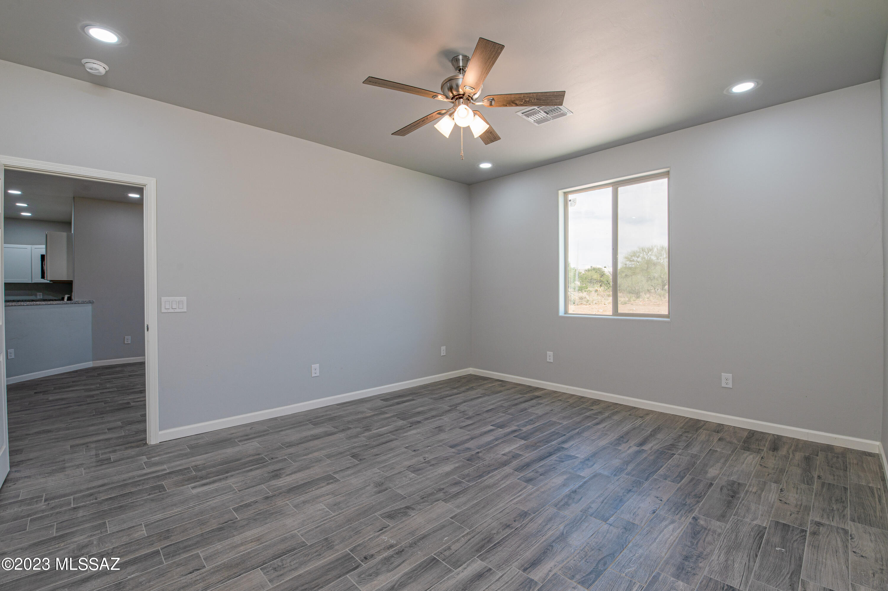 New Tucson Unit NO. 4 (1-203) - Residential