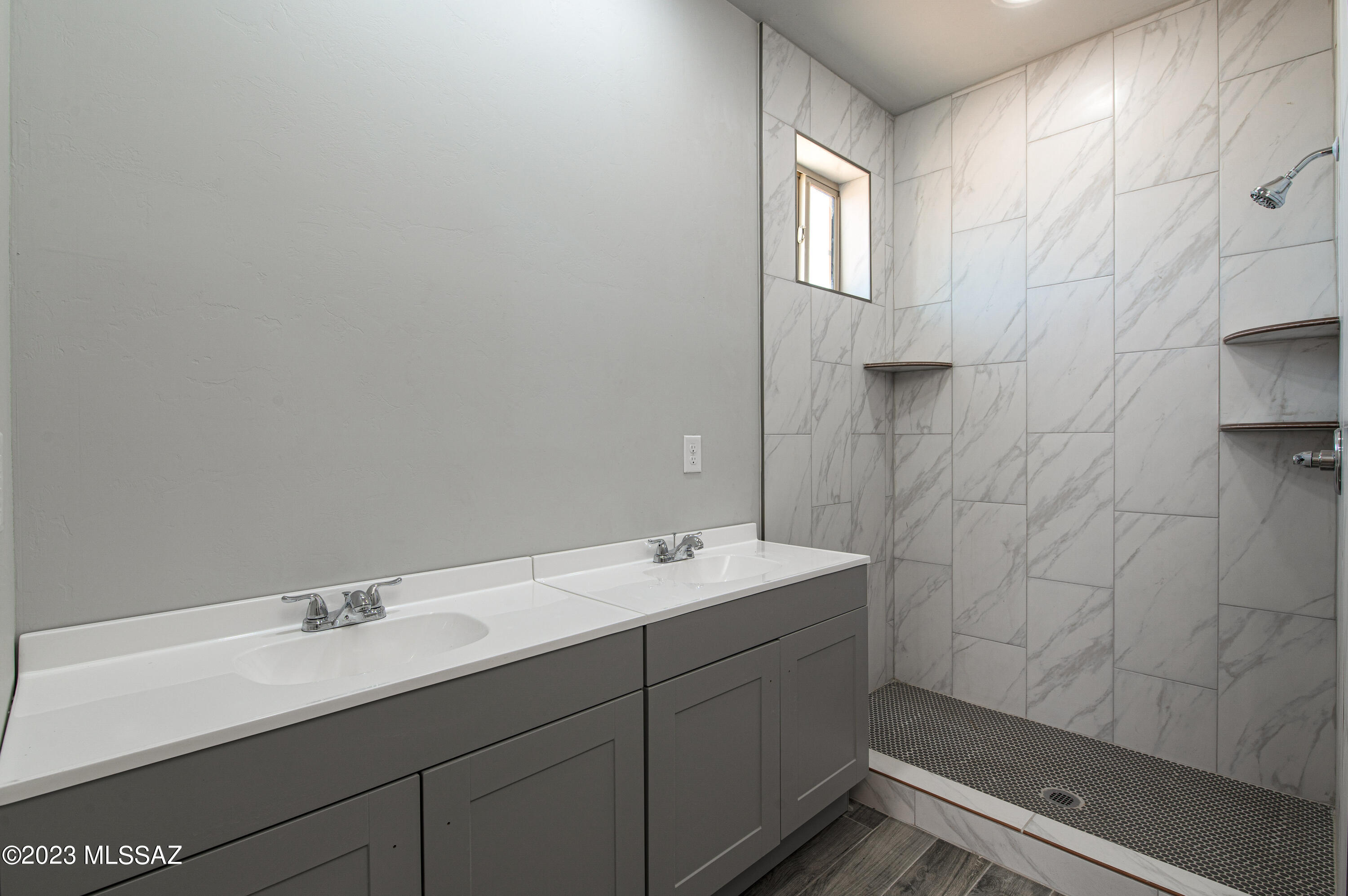 New Tucson Unit NO. 4 (1-203) - Residential