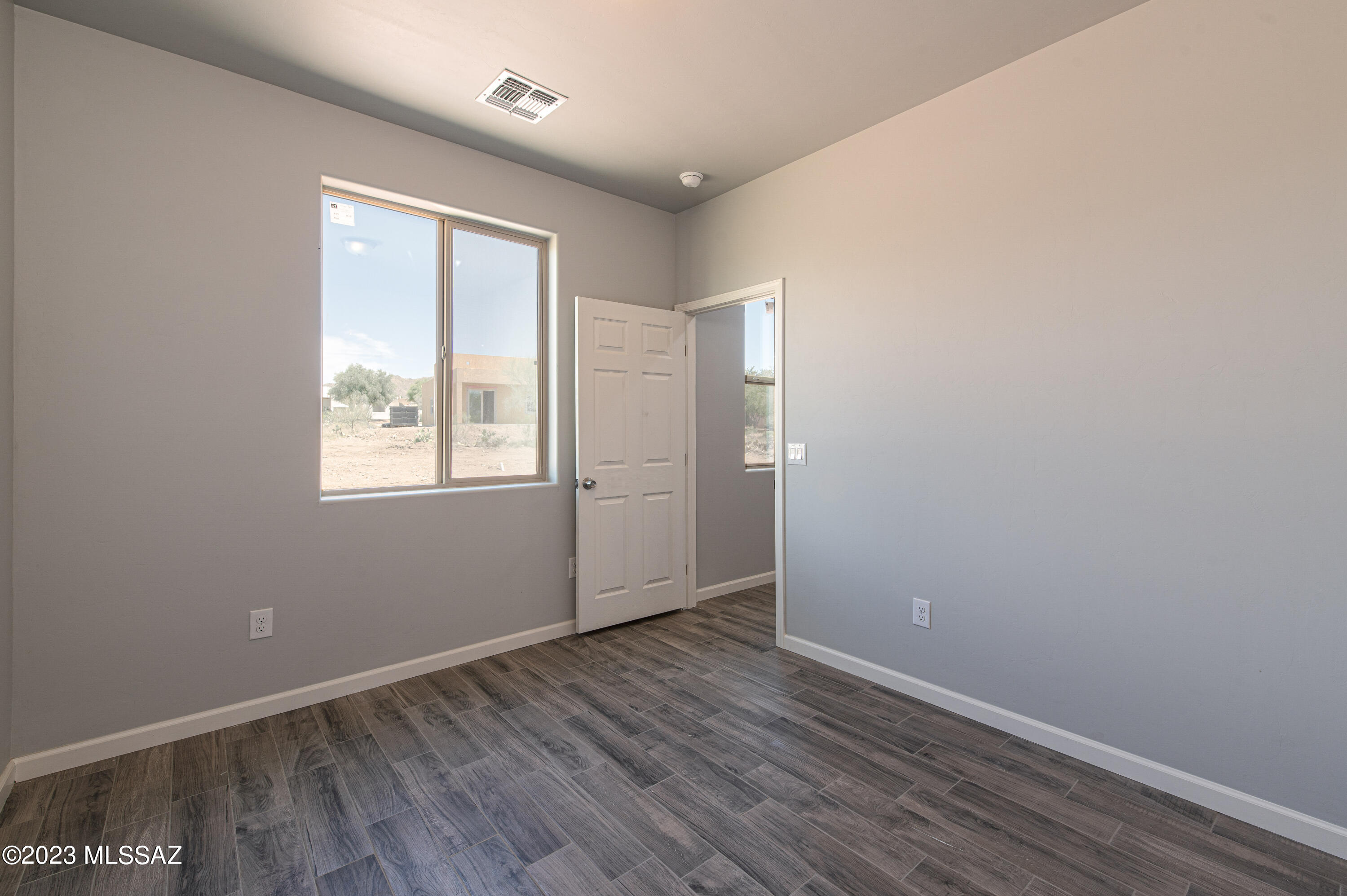 New Tucson Unit NO. 4 (1-203) - Residential