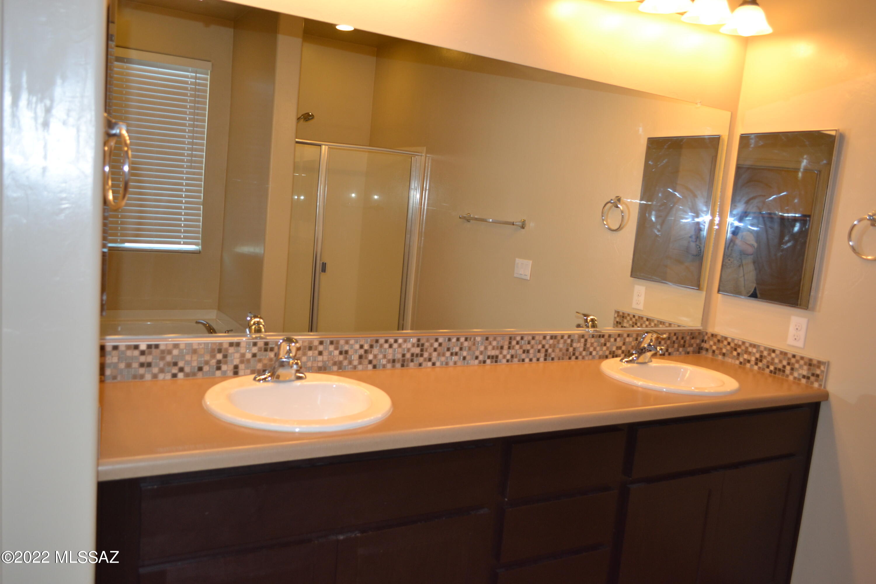 Miramonte At Glenn SQ20133580243 - Residential Lease