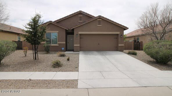 Welcome to this stunning modern contemporary single-family home
located in the desirable Sonora Ranch Estate neighborhood. Boasting a spacious livable area of 1552 sqft, this home offers a perfect blend of comfort and style.
The house features a saltwater softener whole-house system, ensuring clean and filtered water throughout. Additionally, this home features a split bedroom plan, ceiling fans throughout, stainless steel appliances, kitchen granite countertops, tall cabinets, low car landscaping in the front yard, backyard is an open canvas to add your personal touches, 2 car garage with electric opener, and much more adding convenience to your daily life.
Convenience meets luxury with its proximity to Casino Del Sol where you will find entertainment, dining, and golf. Also, enjoy washer, dryer and refrigerator not included.