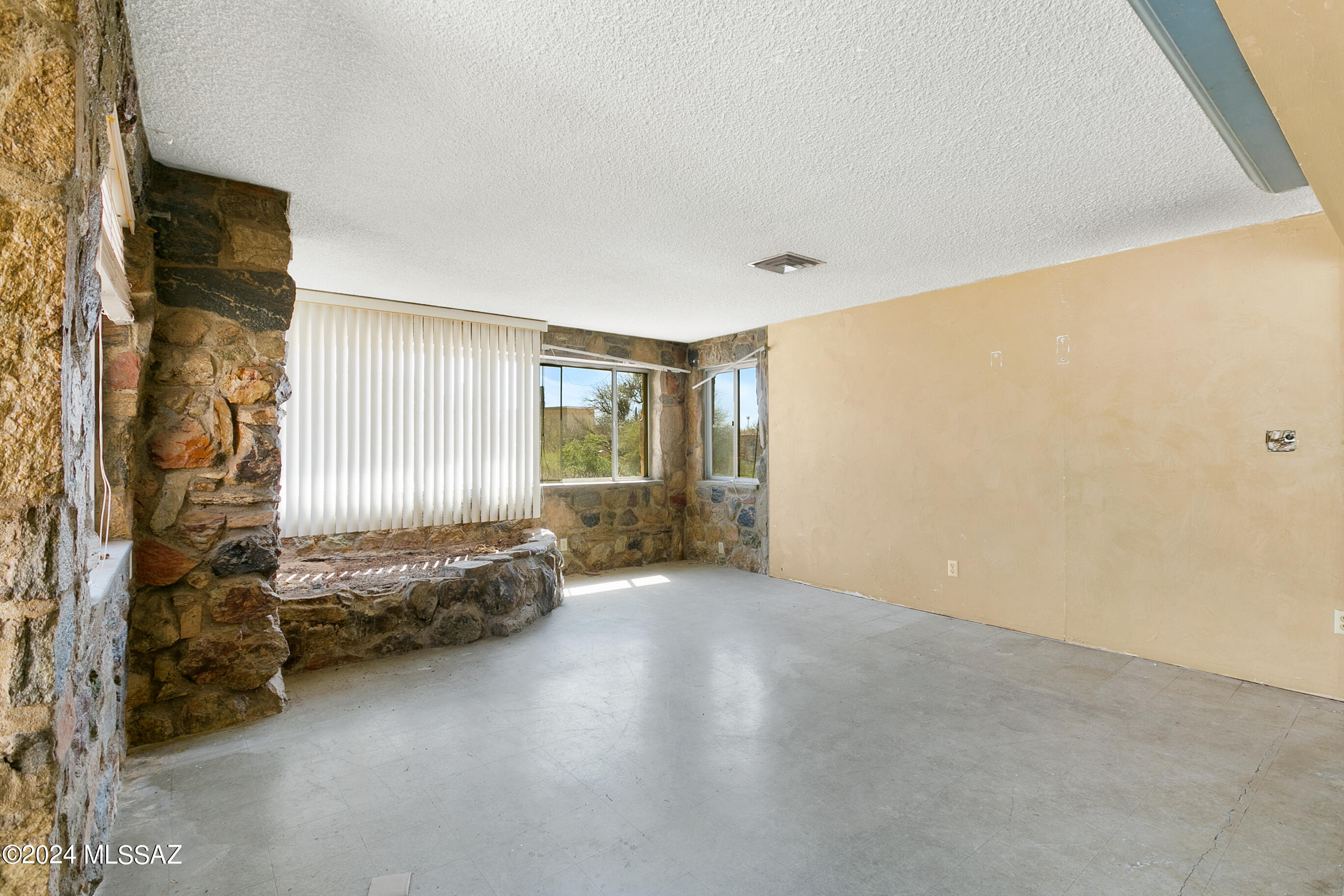 Coronado Foothills Estates - Land