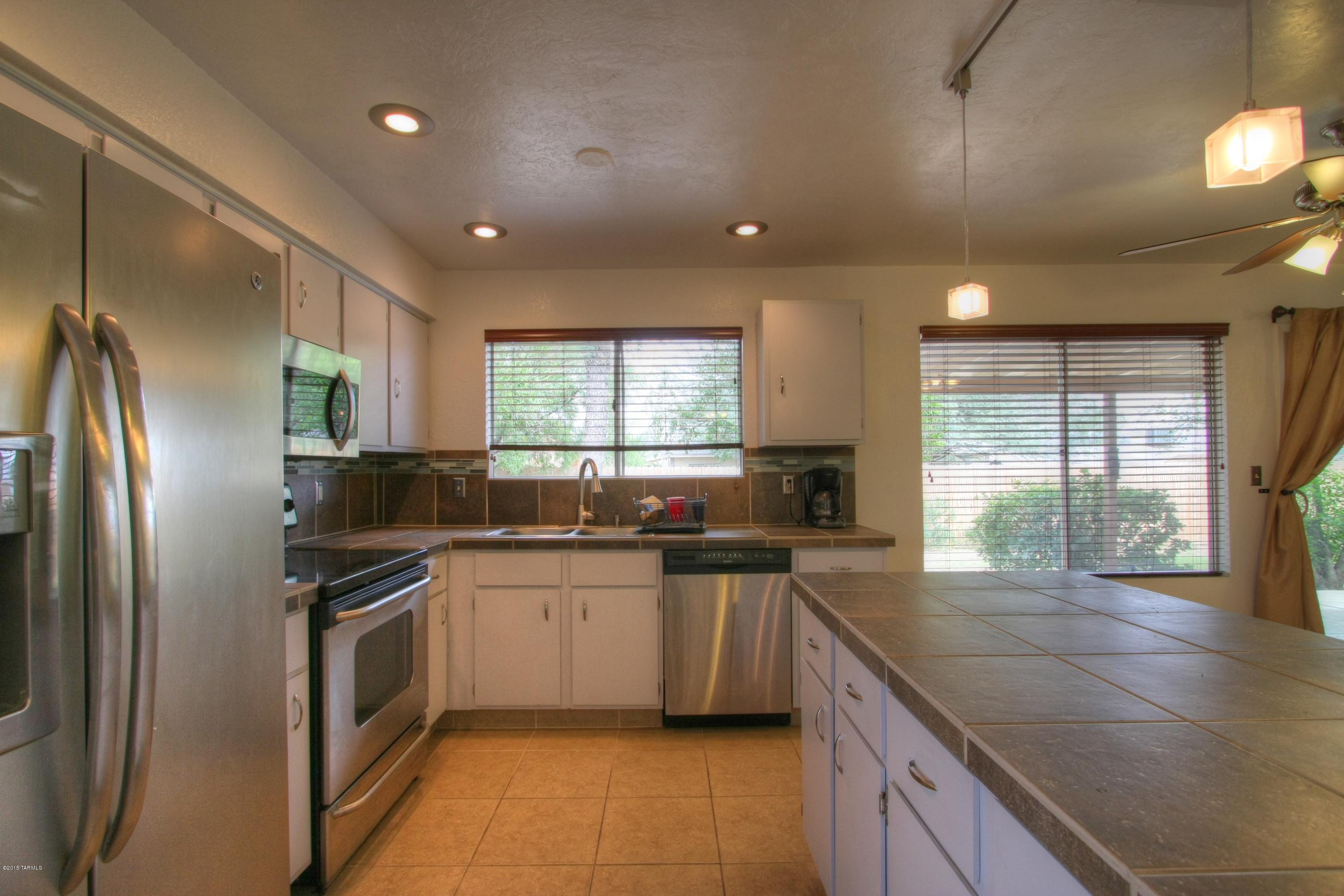 Lakecrest NO. 5 - Residential Lease