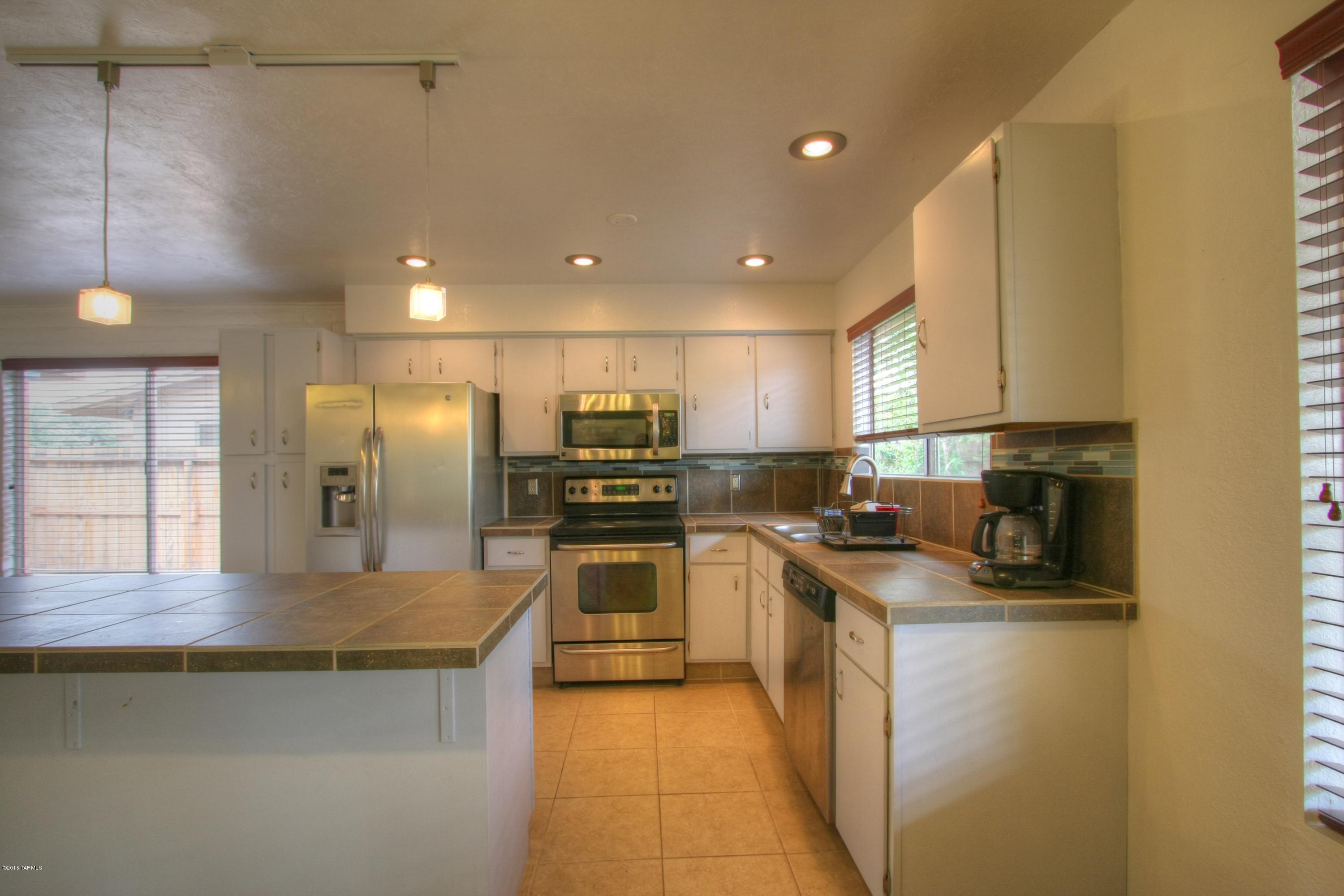 Lakecrest NO. 5 - Residential Lease