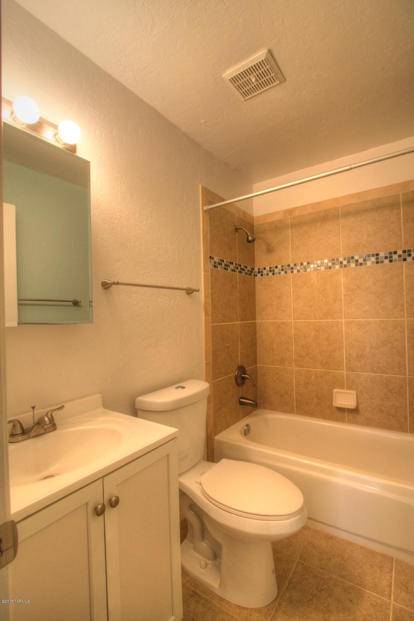Lakecrest NO. 5 - Residential Lease