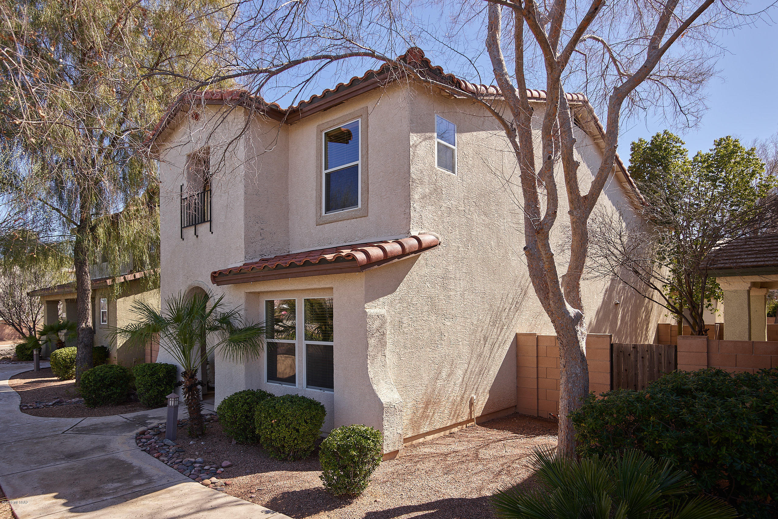 Gorgeous home located in desirable Catalina Vistas. This modern home has light colors throughout, easy to maintain and keep beautiful. Upstairs you will find 3 spacious bedrooms ready to be filled and decorated. Enjoy the huge backyard, can be used to anything you desire. This home is ready, come by and take a look today!