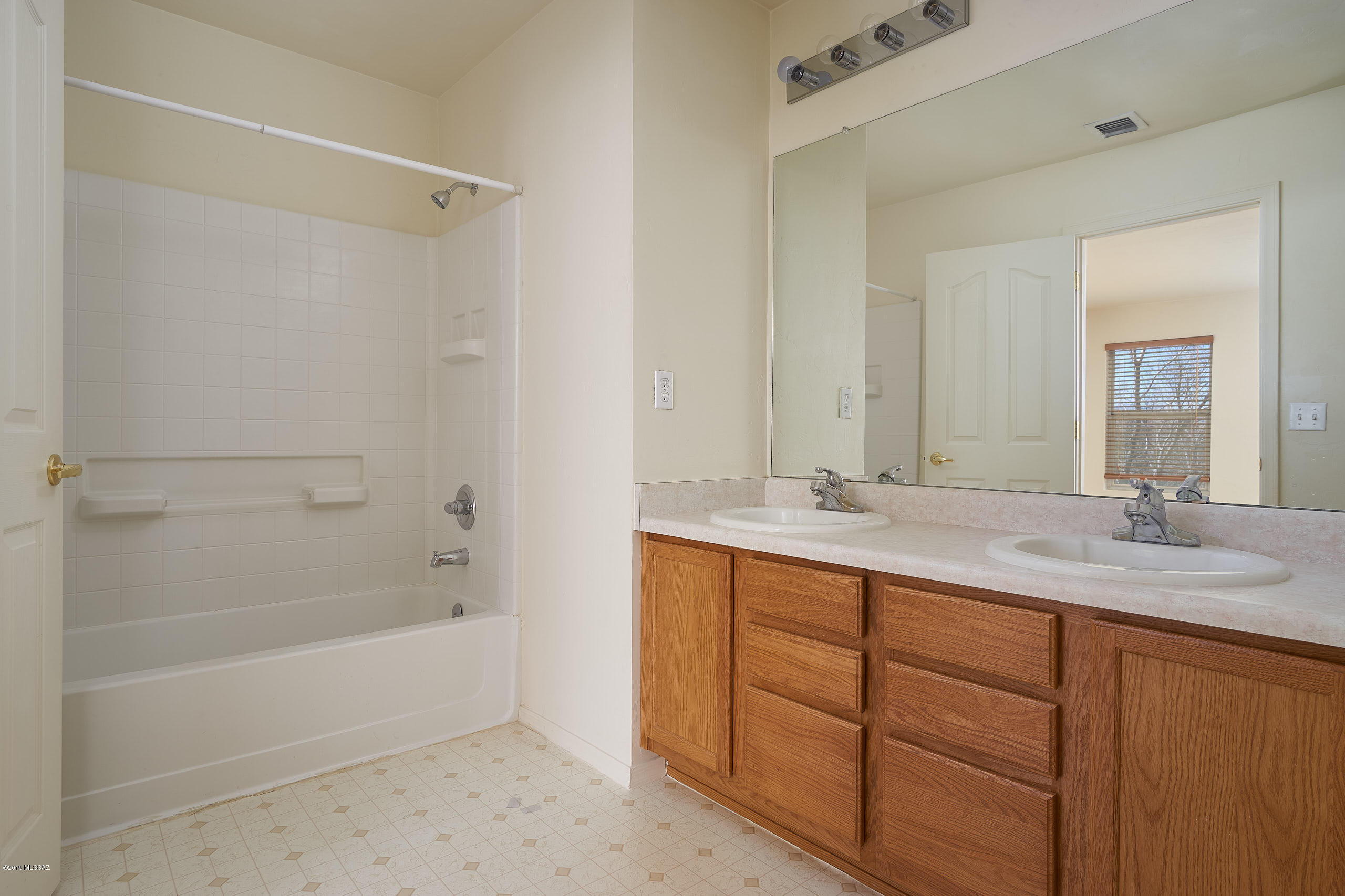 Catalina Vistas - Residential