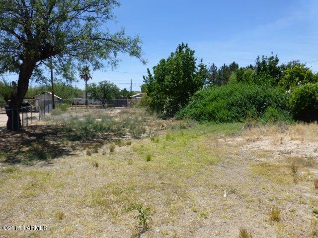 Nice vacant lot in the historic barrio area in Benson. Homes must be site built and be approved by the Benson Historic Preservation Commission. They must be built to resemble the old neighborhood homes. All utilities are on the lot, as there was once a home on the lot.