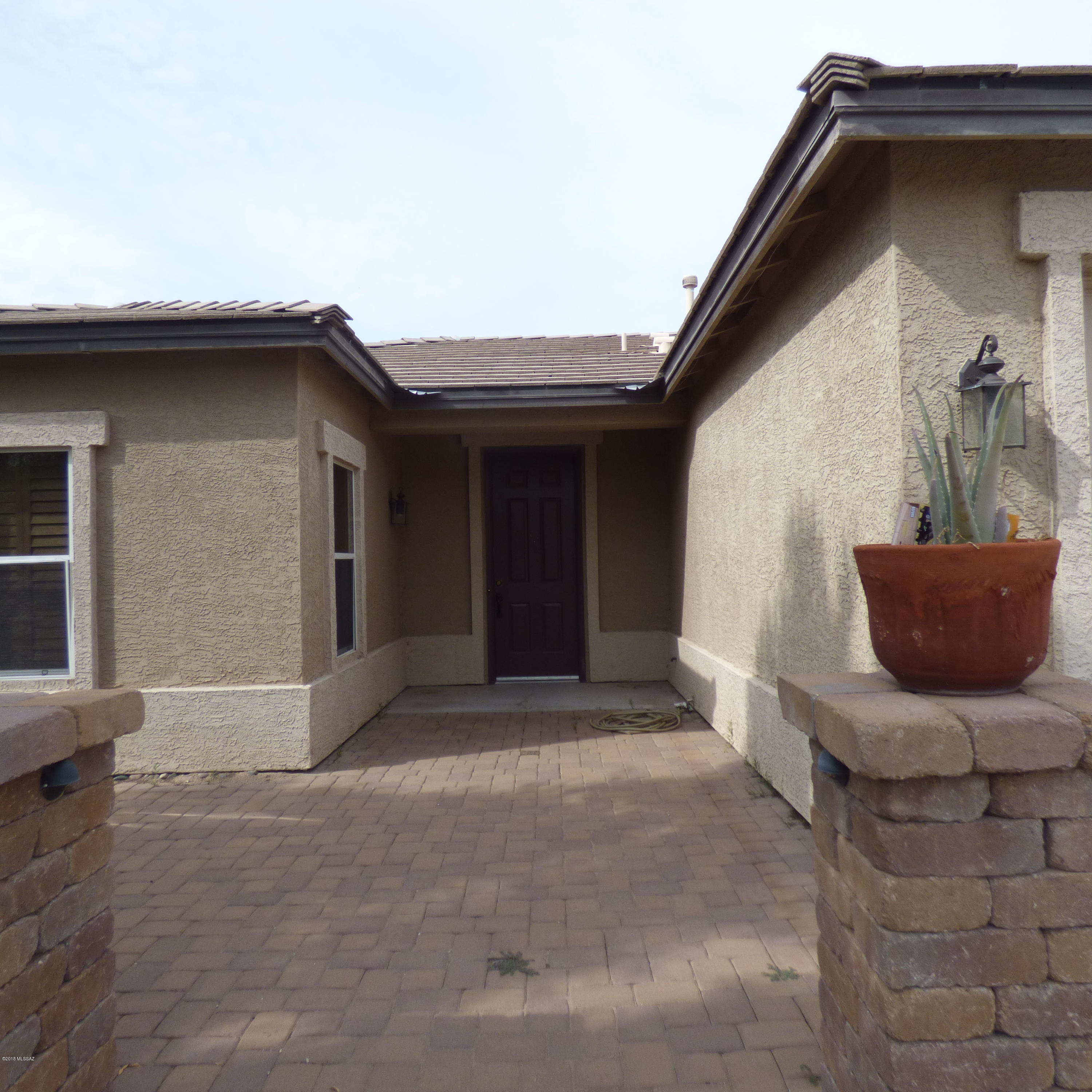 Rancho Del Lago (1-100) - Residential Lease