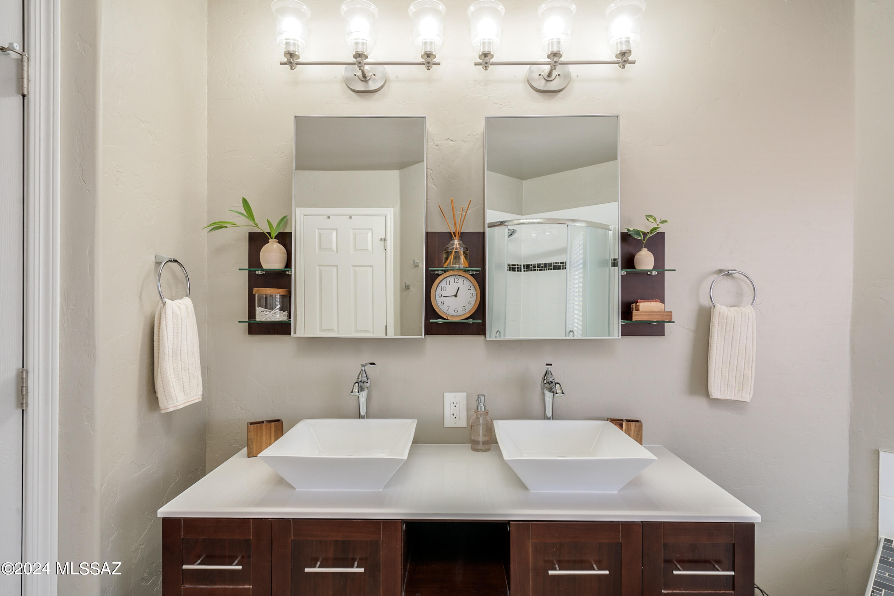 Catalina Point (1-32) - Residential