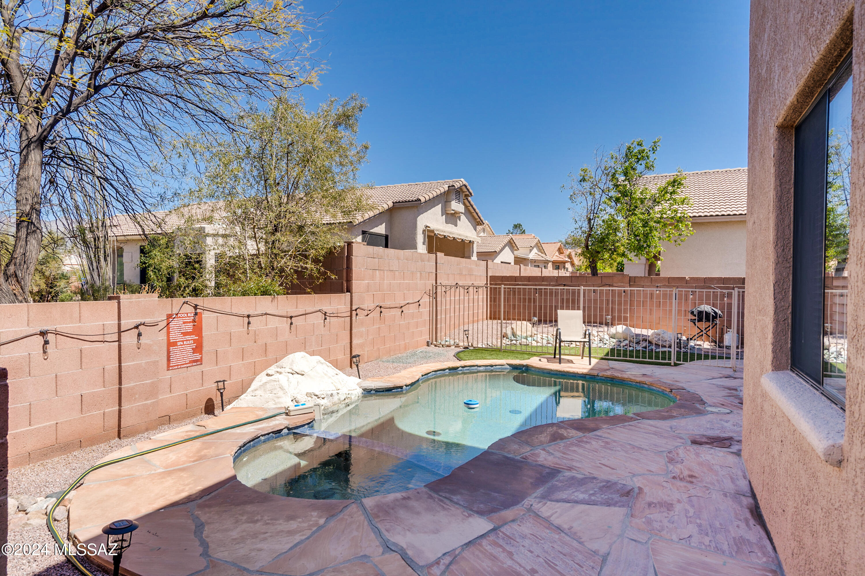 Catalina Point (1-32) - Residential