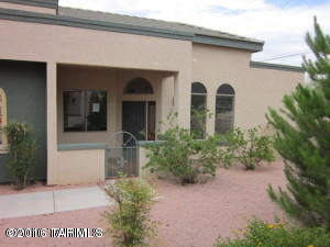 Charming 2bdr/2ba split bedroom floor plan in the gated and active adult community of Mona Lisa Village!
Tiles floors throughout, ceiling fans, front porch, minutes to shopping, hospital and more!
Community pool and across the street from park.
