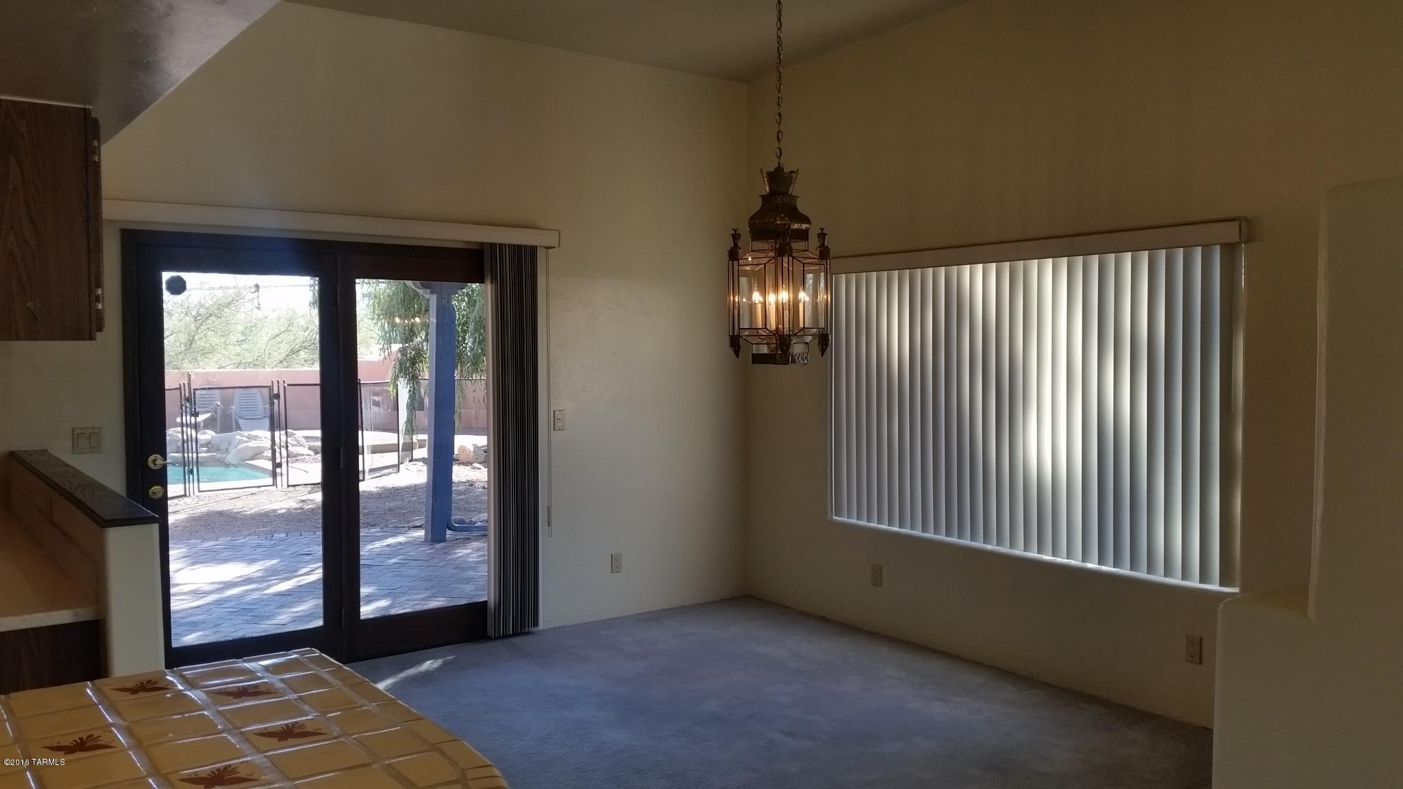 Las Lomas De Catalina (1-36) - Residential Lease