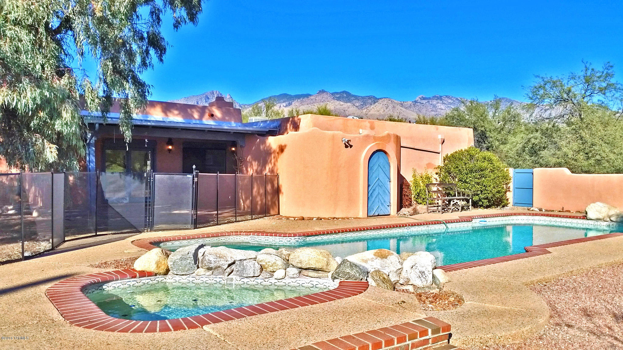 Las Lomas De Catalina (1-36) - Residential Lease