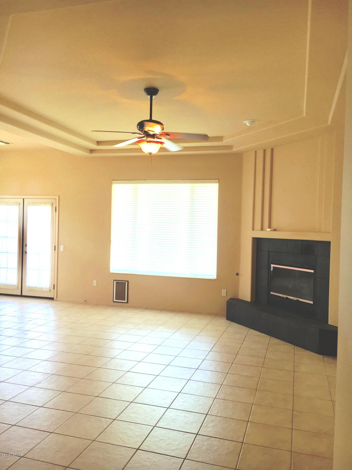 Heritage Highlands V at Dove Mountain (845-976) - Residential