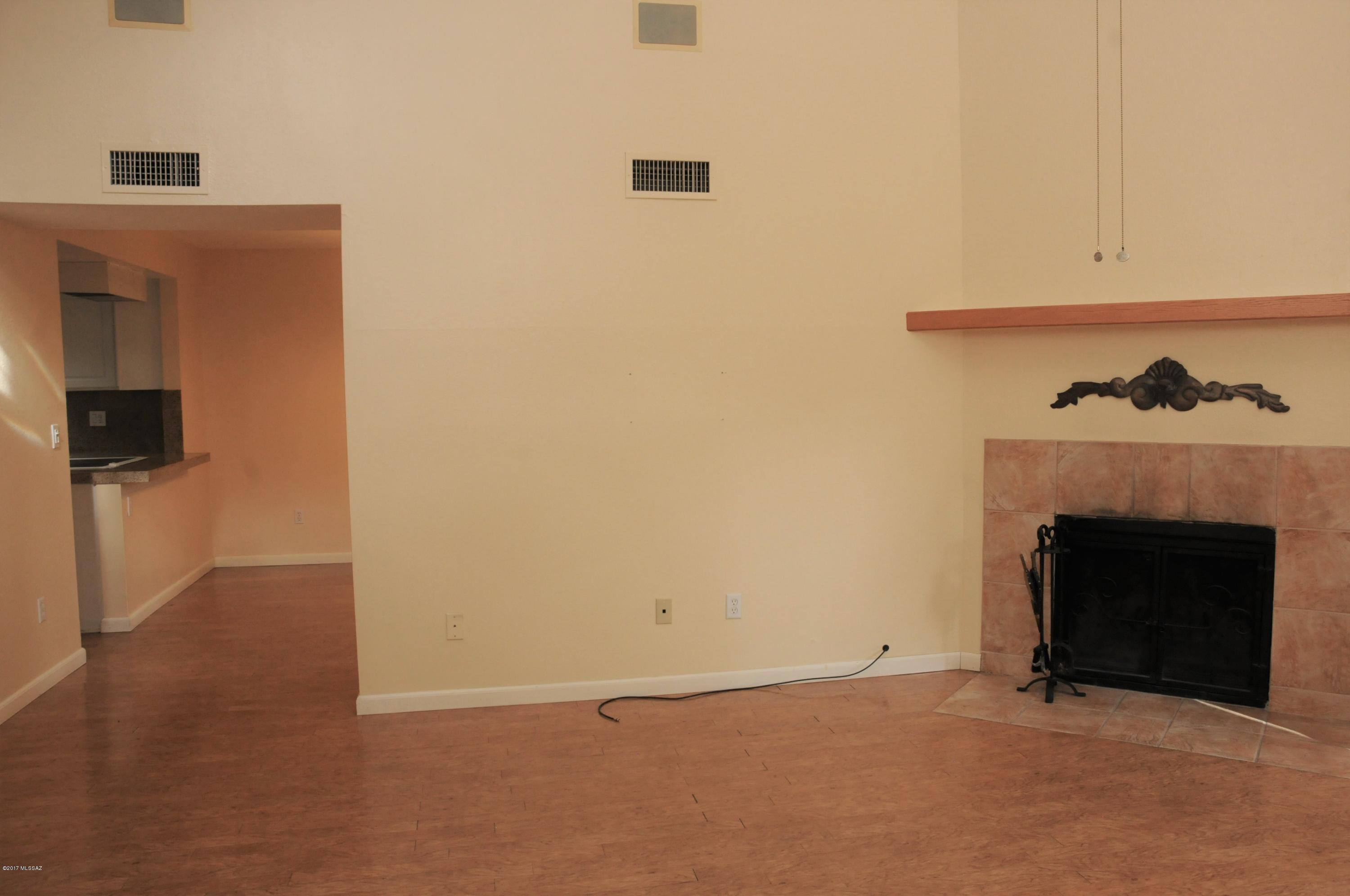 Pantano Townhomes (1-118) - Residential