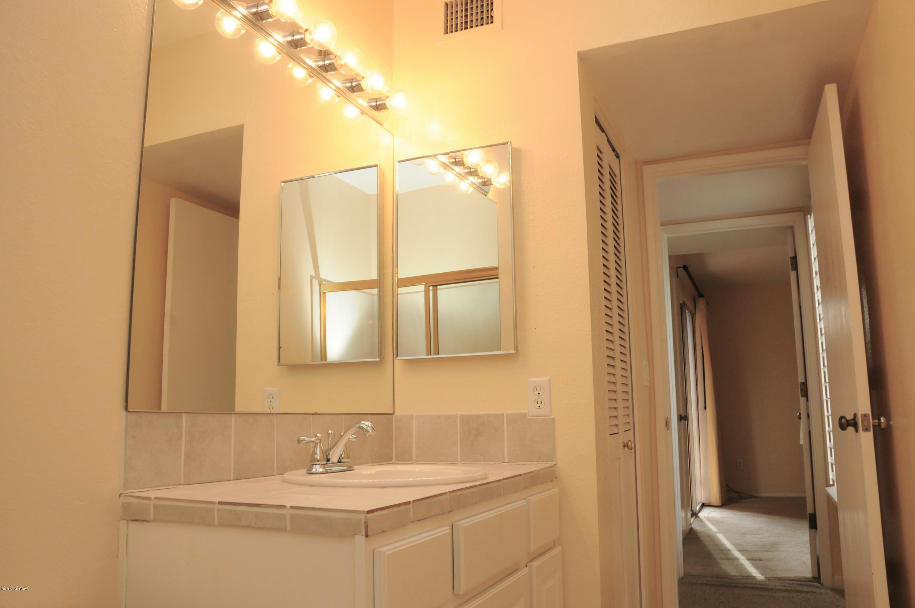 Pantano Townhomes (1-118) - Residential