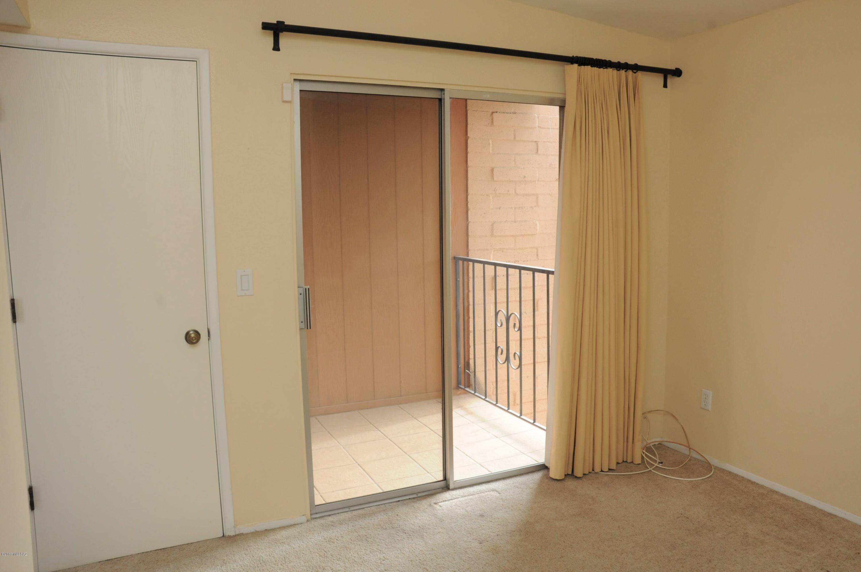 Pantano Townhomes (1-118) - Residential