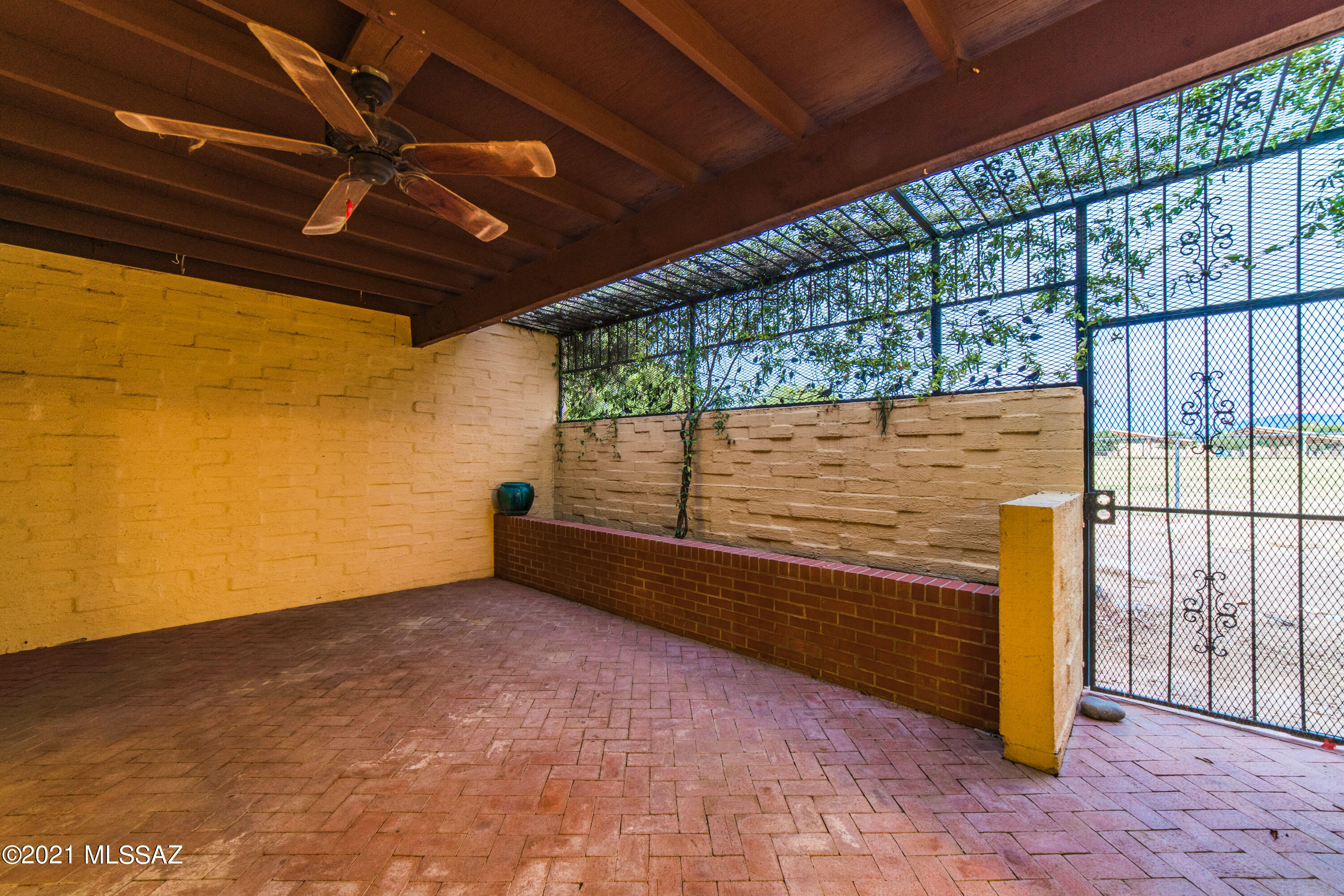 Desert Glenn Twnhss (1-80) - Residential