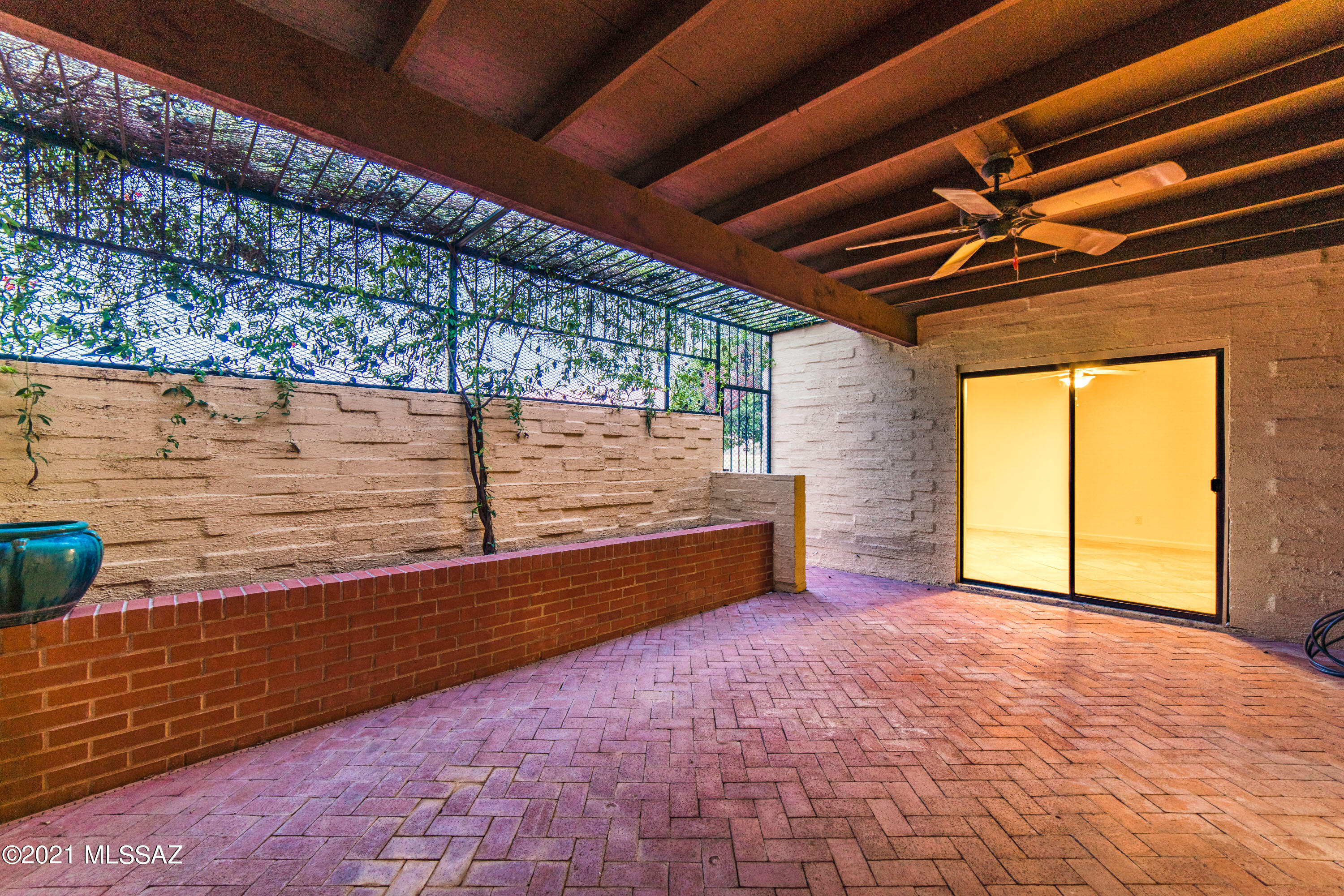 Desert Glenn Twnhss (1-80) - Residential