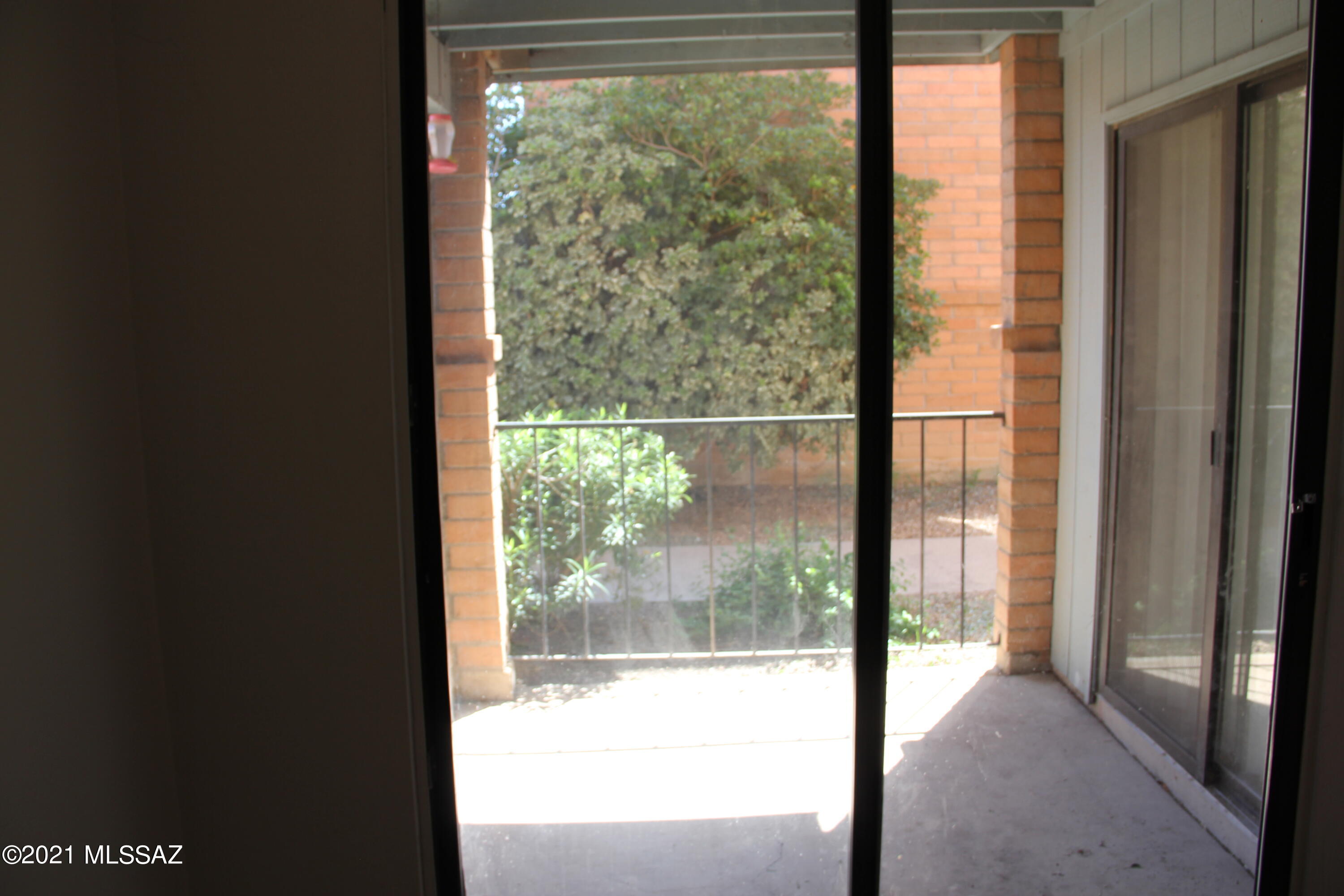 Columbus Park Condominiums (1-60) - Residential Lease