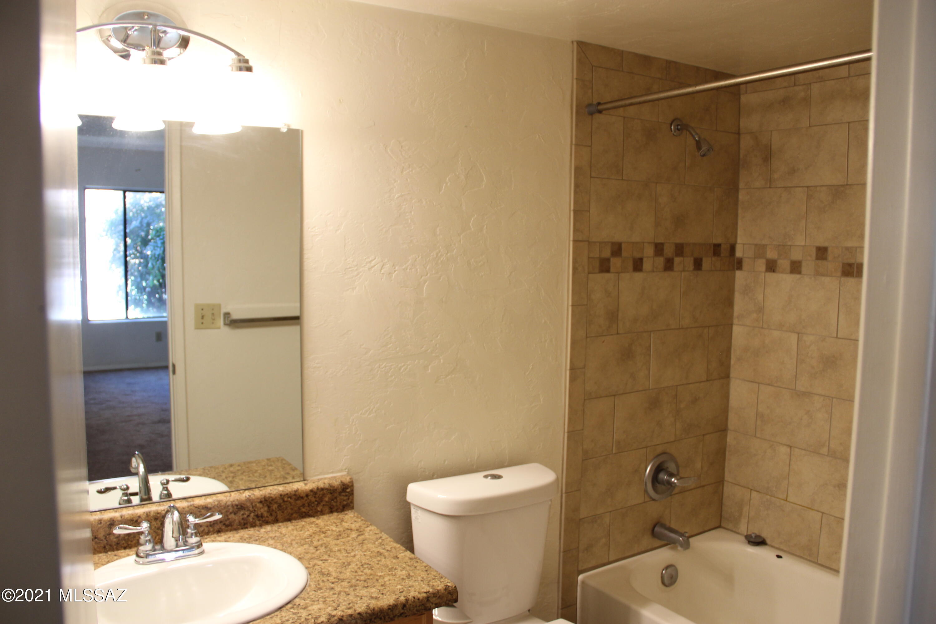 Columbus Park Condominiums (1-60) - Residential Lease