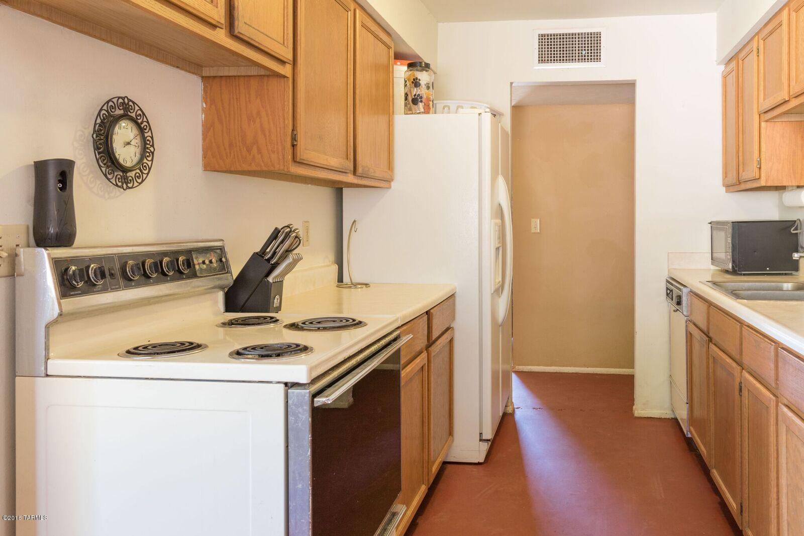 Sherwood Village Terrace (231-546) - Residential