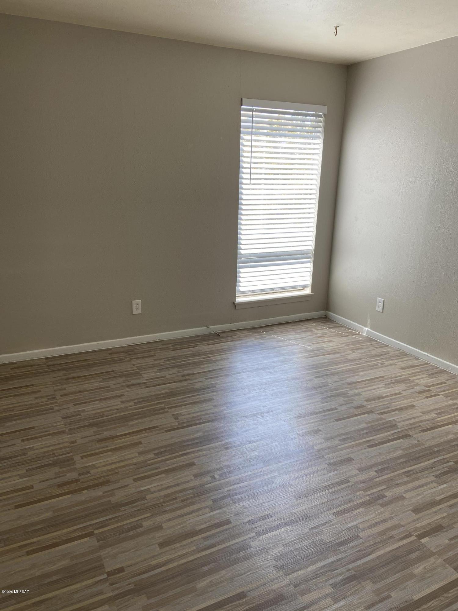 Las Colinas Condominiums - Residential