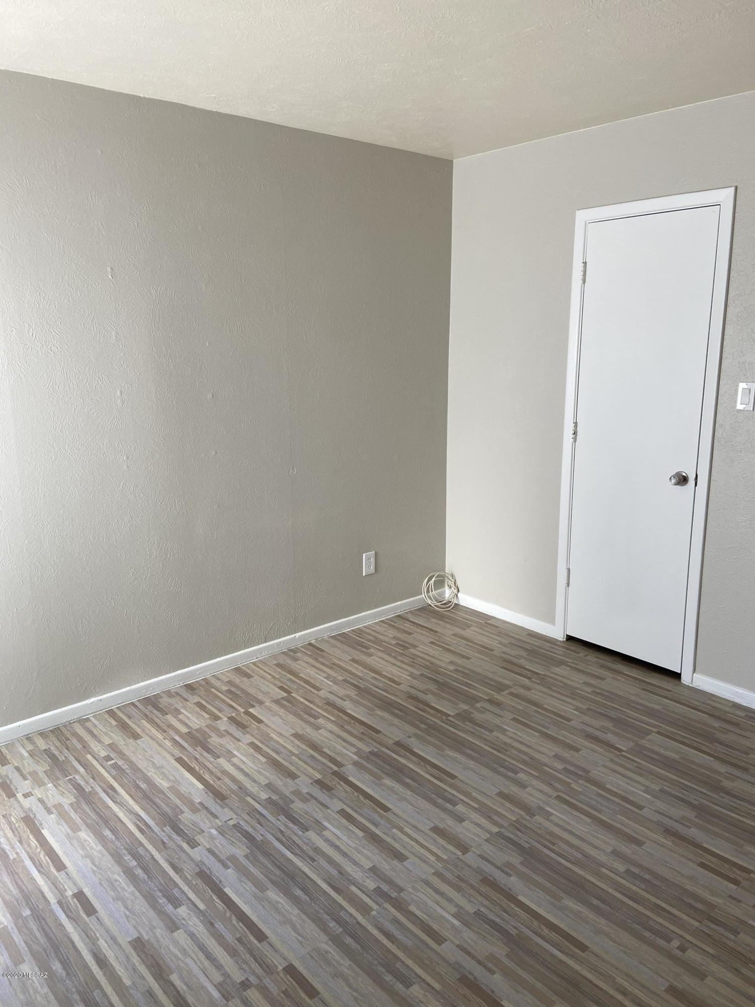 Las Colinas Condominiums - Residential